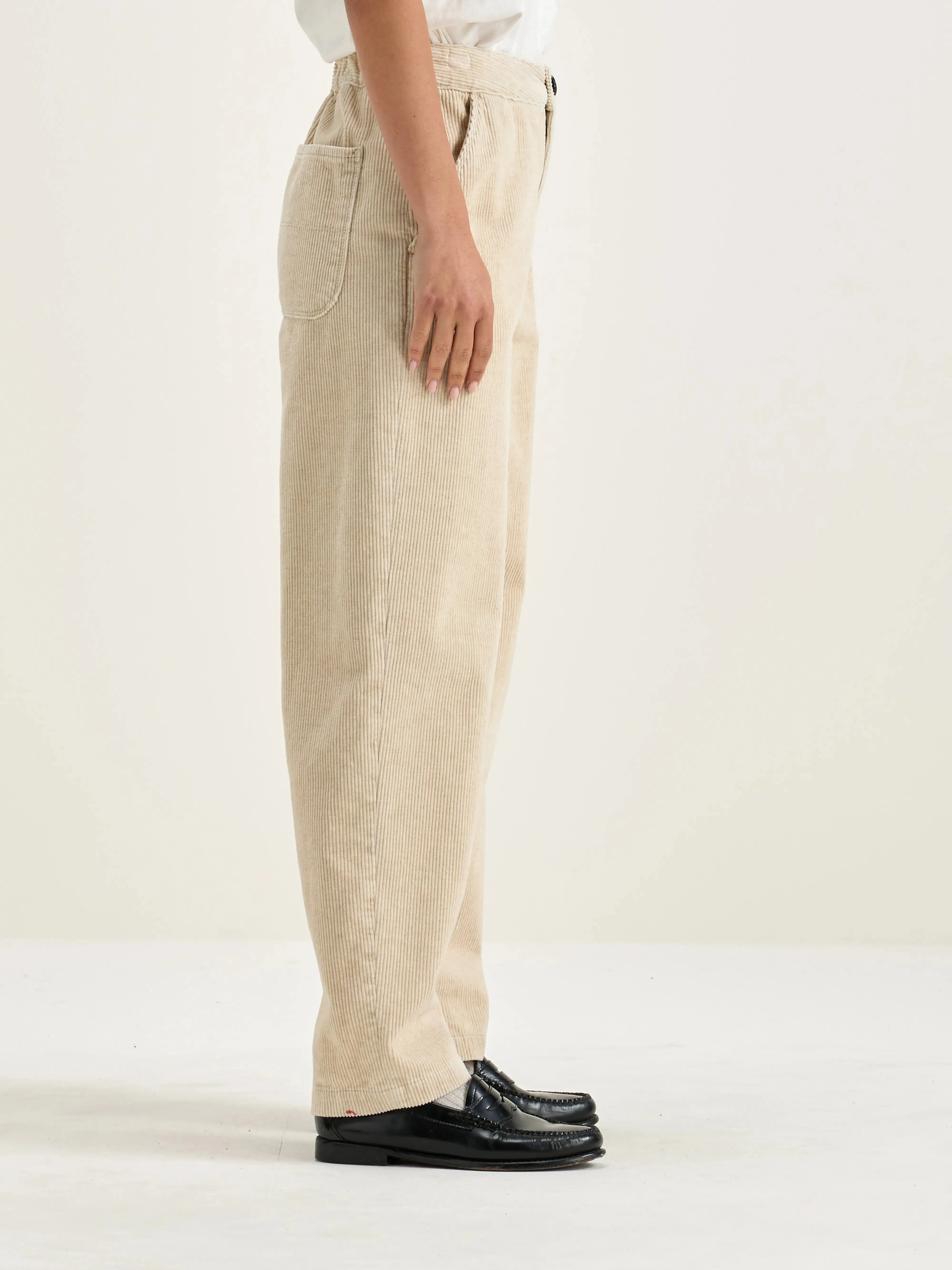 Pasop Pants (251 / W / CALCAIRE) Stylish Comfort