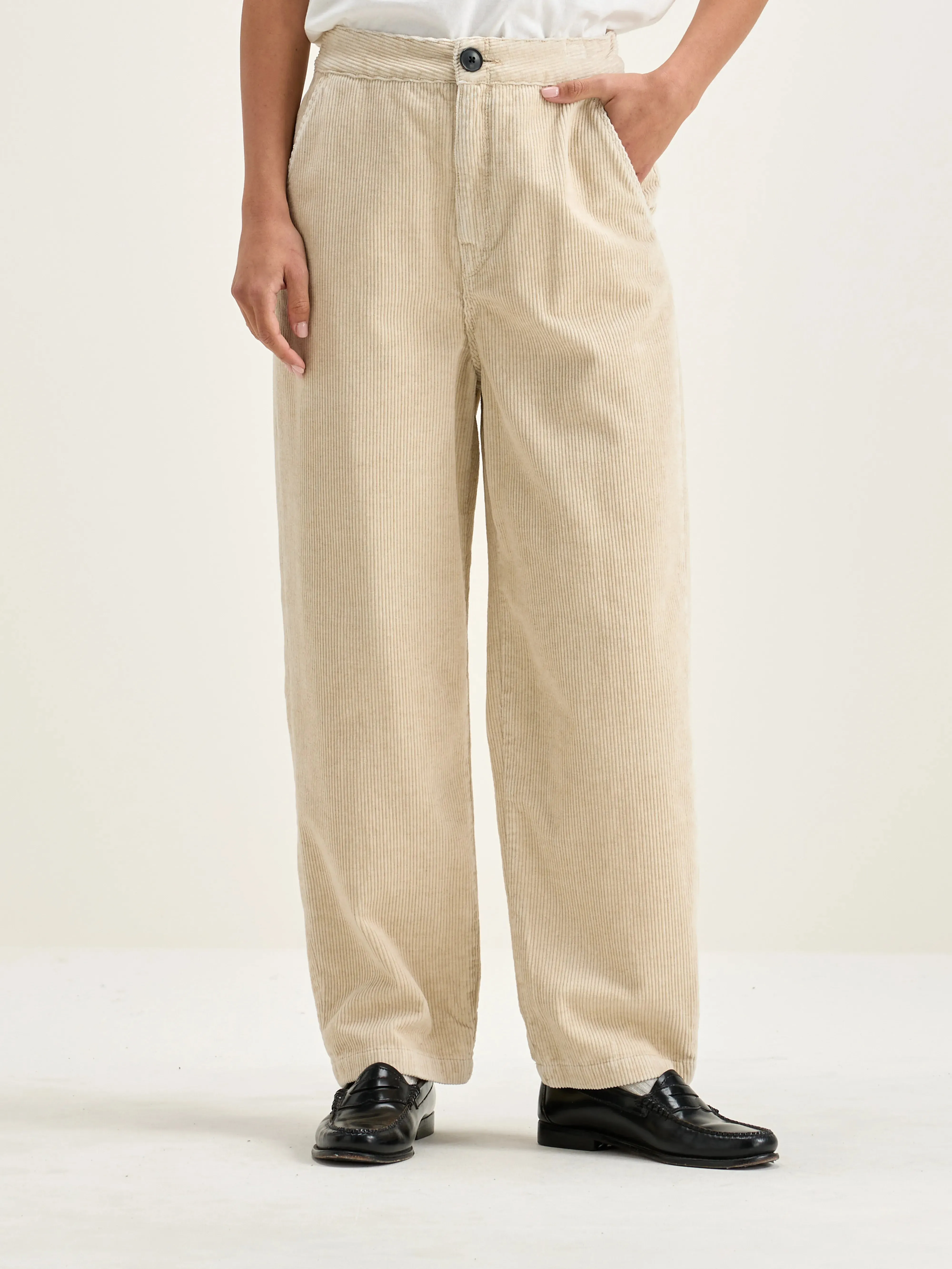 Pasop Pants (251 / W / CALCAIRE) Stylish Comfort