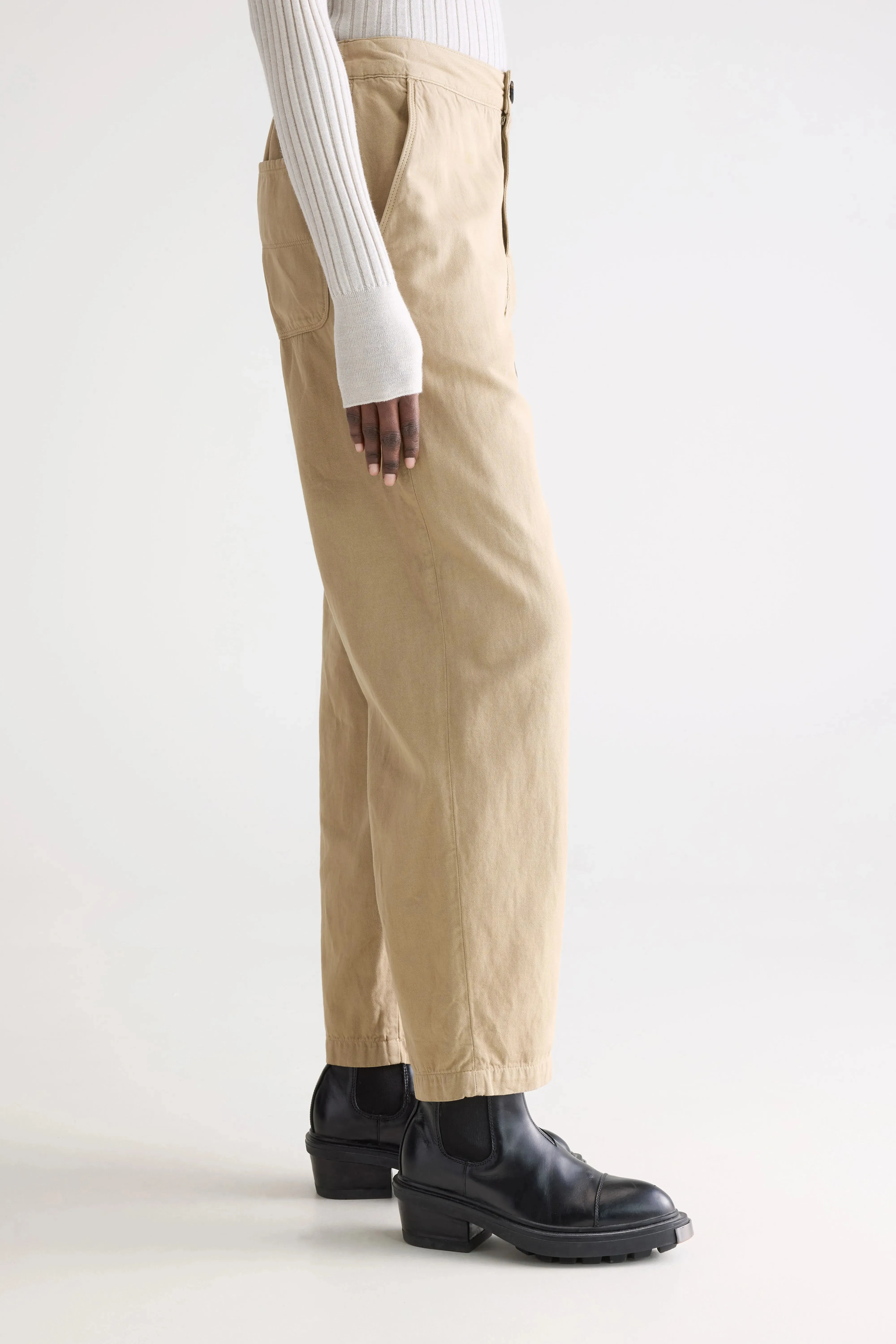 Pasop relaxed trousers (252 / W / CLAY) Premium Waist