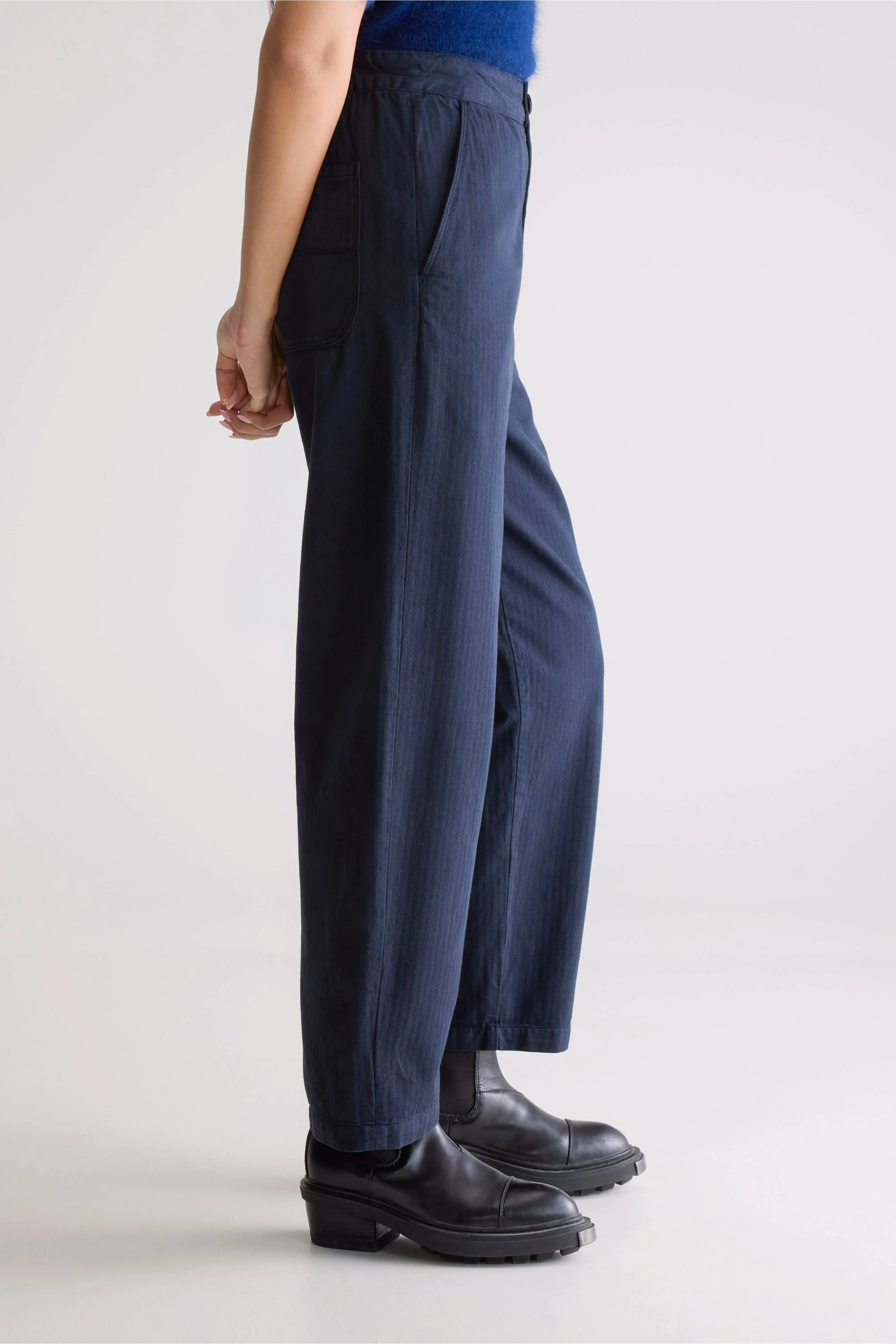 Pasop relaxed trousers (252 / W / NAVY) clean design
