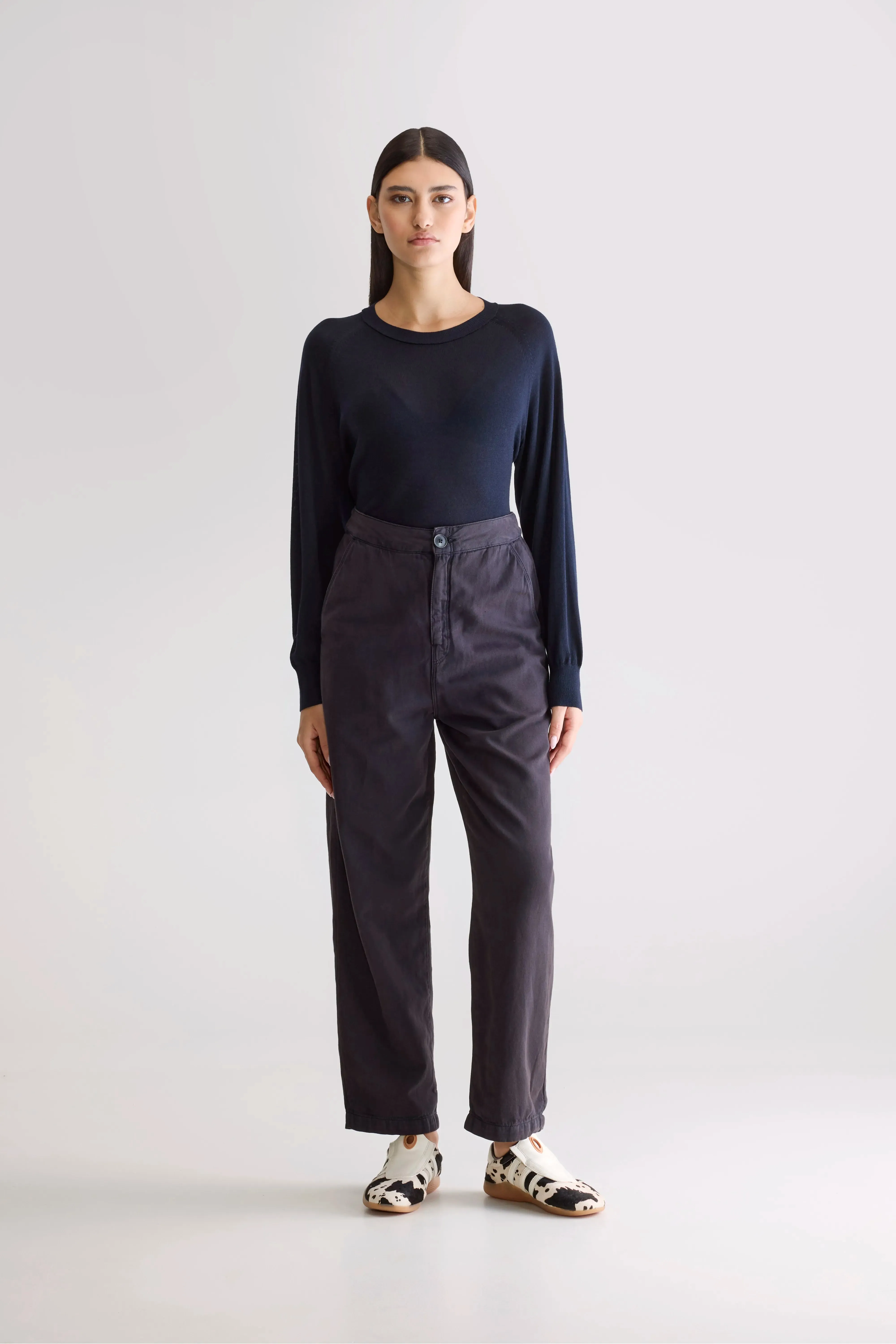 Pasop relaxed trousers (252 / W / OFF BLACK) Office Wear