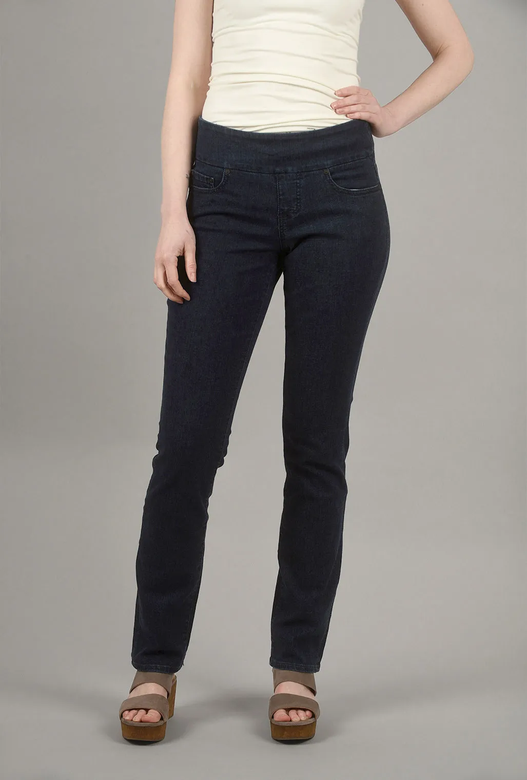 Peri Straight Stretch Denim, Ink Effortless Look