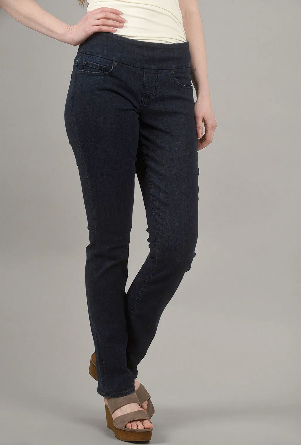 Peri Straight Stretch Denim, Ink Effortless Look