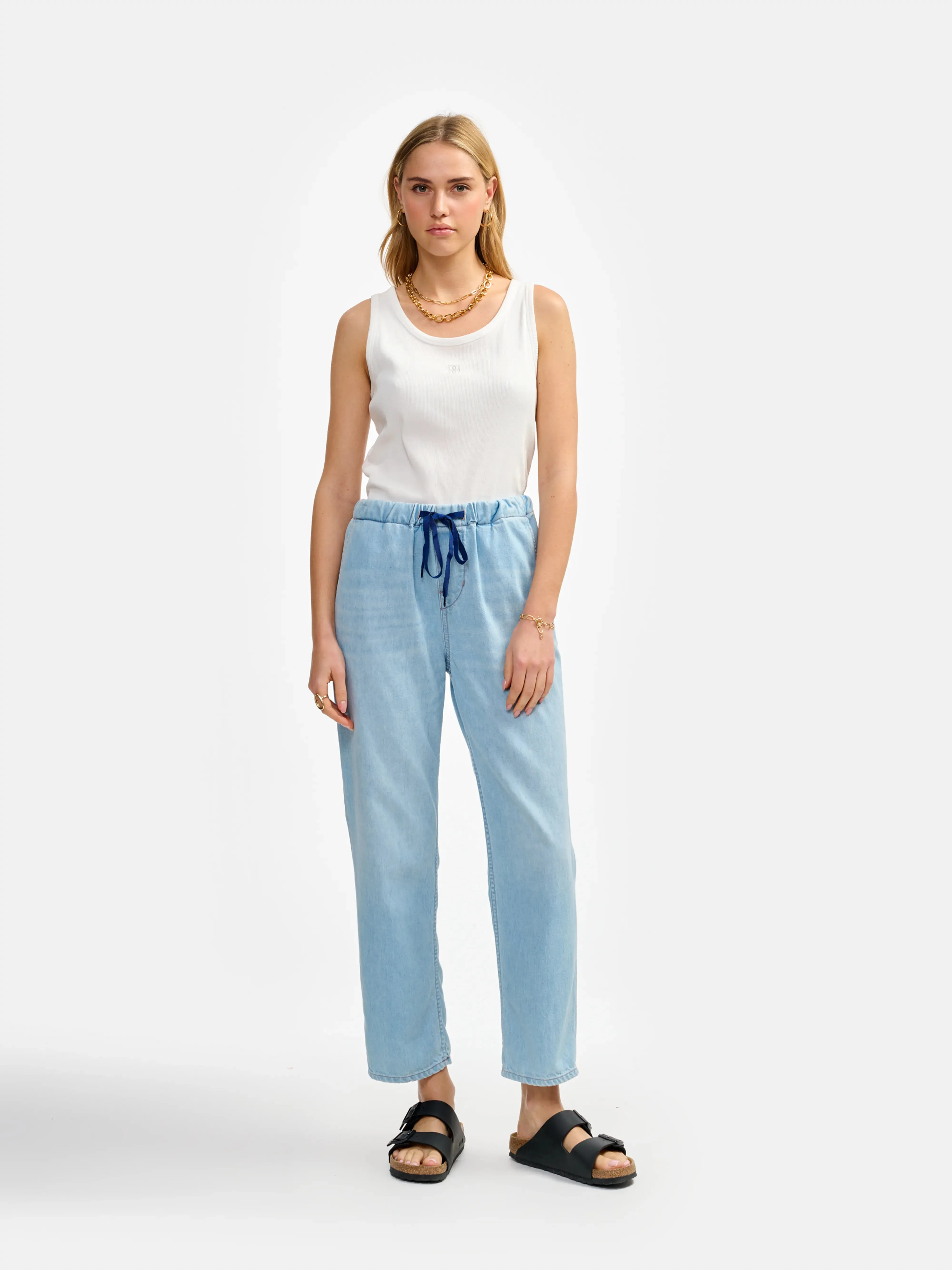 Pizzy relaxed trousers (241 / W / LT BLUE BLEACH) Durable Material