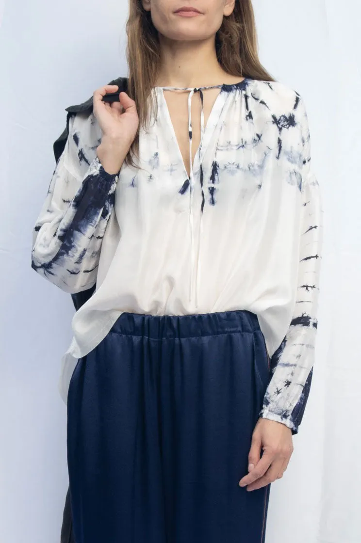 Poet Washed White Blouse Versatile spring dress Soft pastel trousers