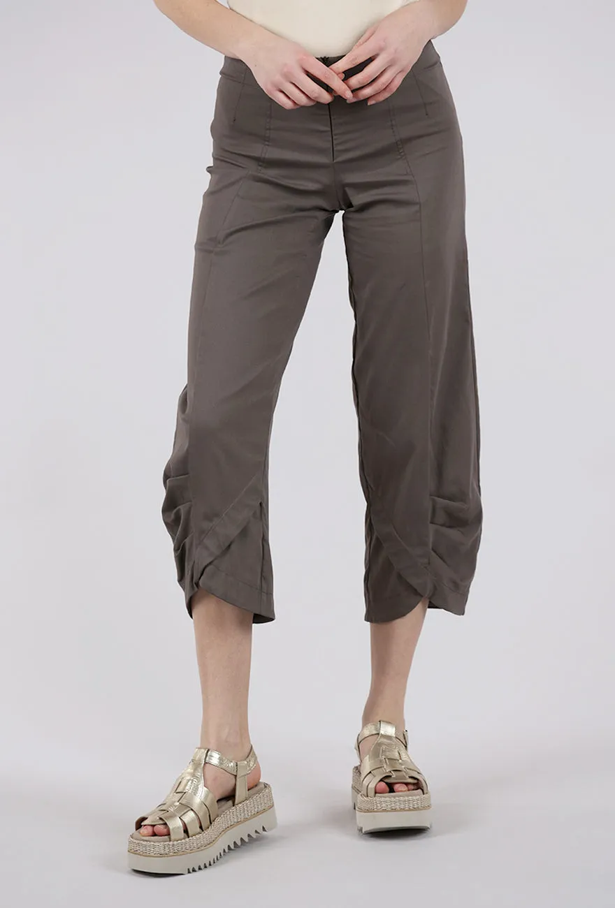 Sheriff Pant, Porcini Wide-leg cut