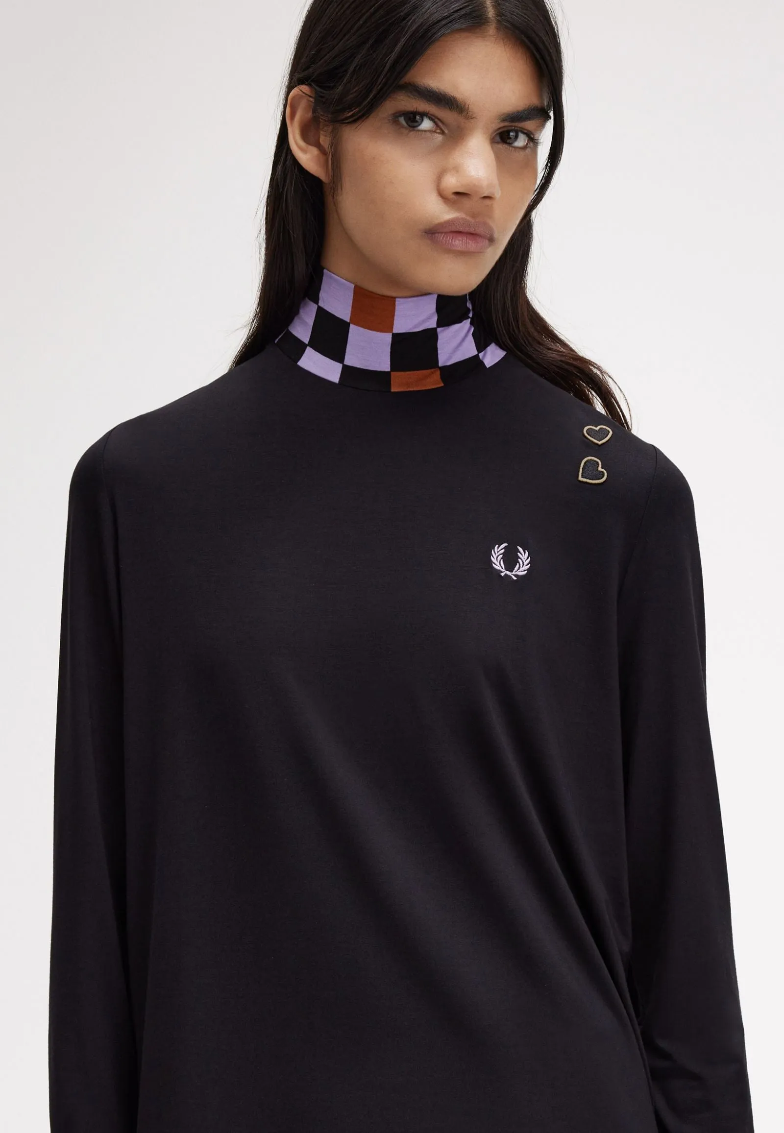 Professional Outfit Fred Perry x Amy Winehouse - Printed Trim High Neck Black - Longsleeve