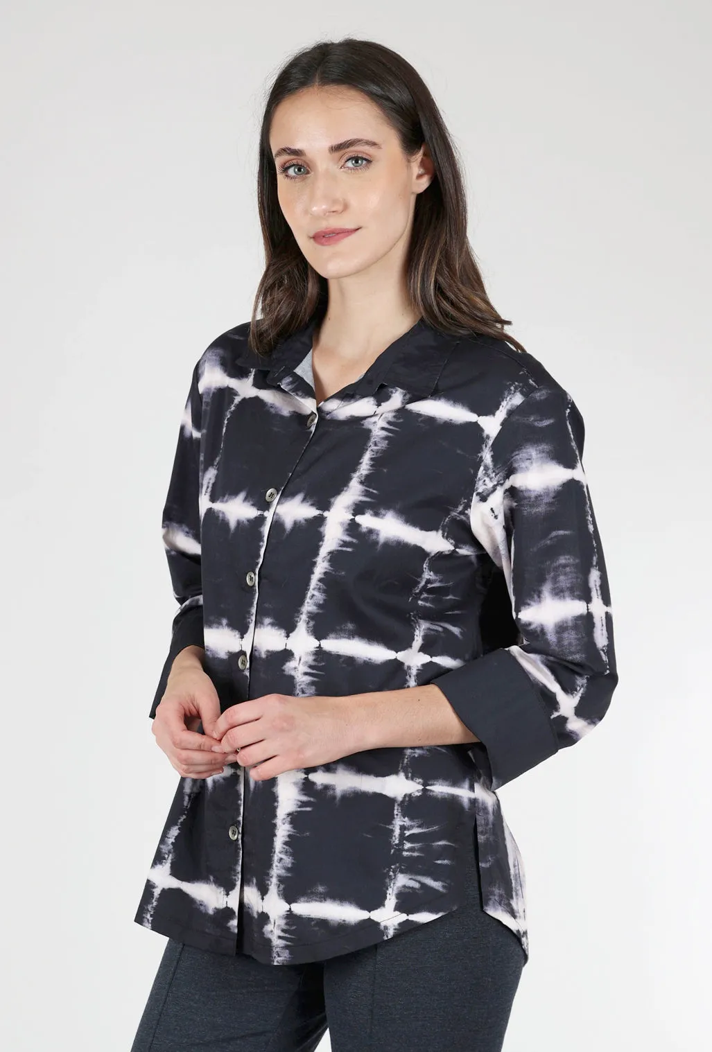 Quine Shirt, Ink Petra Dye Cropped Style