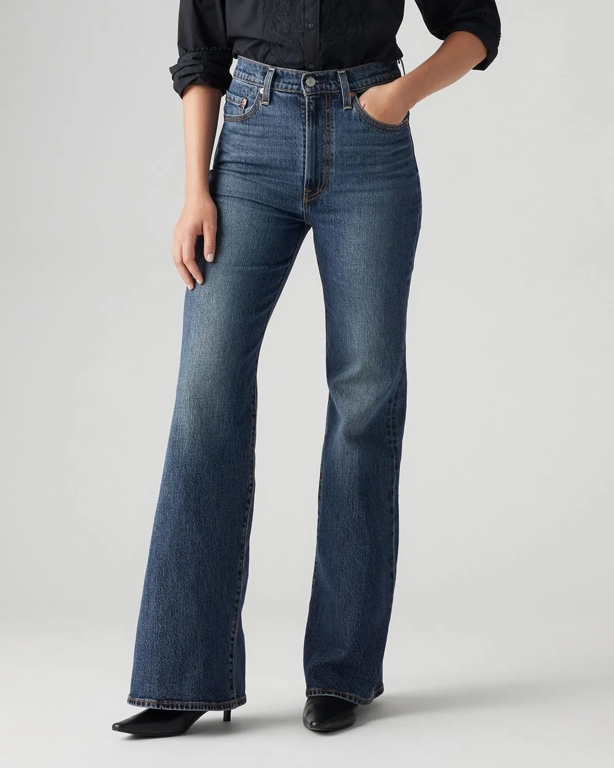 Levi's Womens Ribcage Bells Flared Jeans - Romantic Story | Levi's Jeans | JEANSTORE