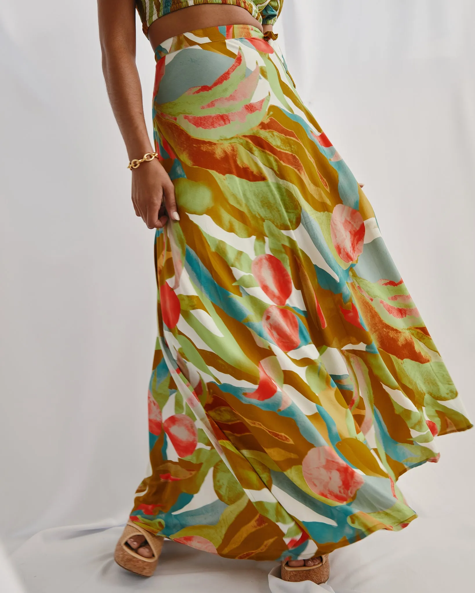 relaxed shape Dual Skirt