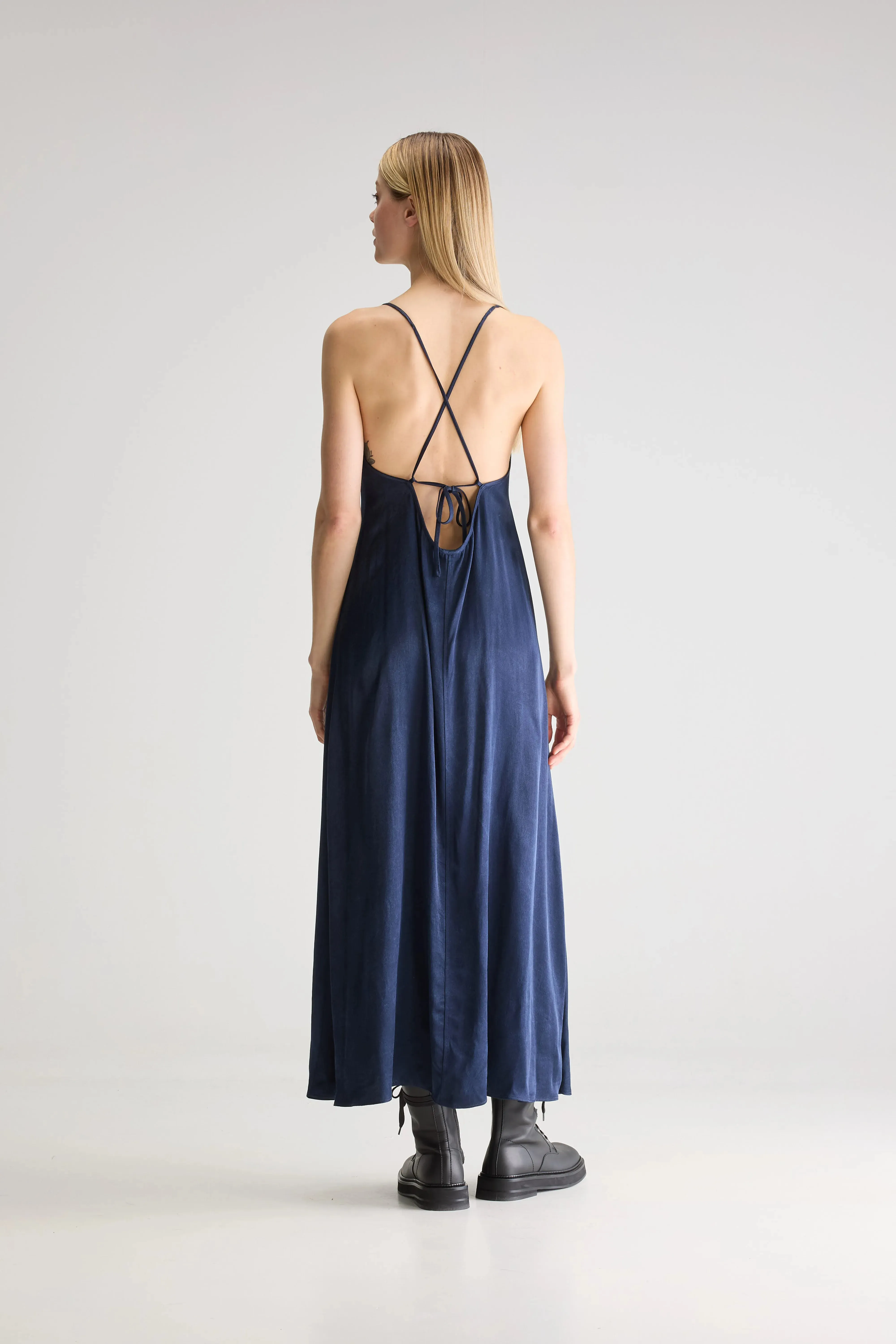 Shade long dress (251 / W / INK) Versatile Piece