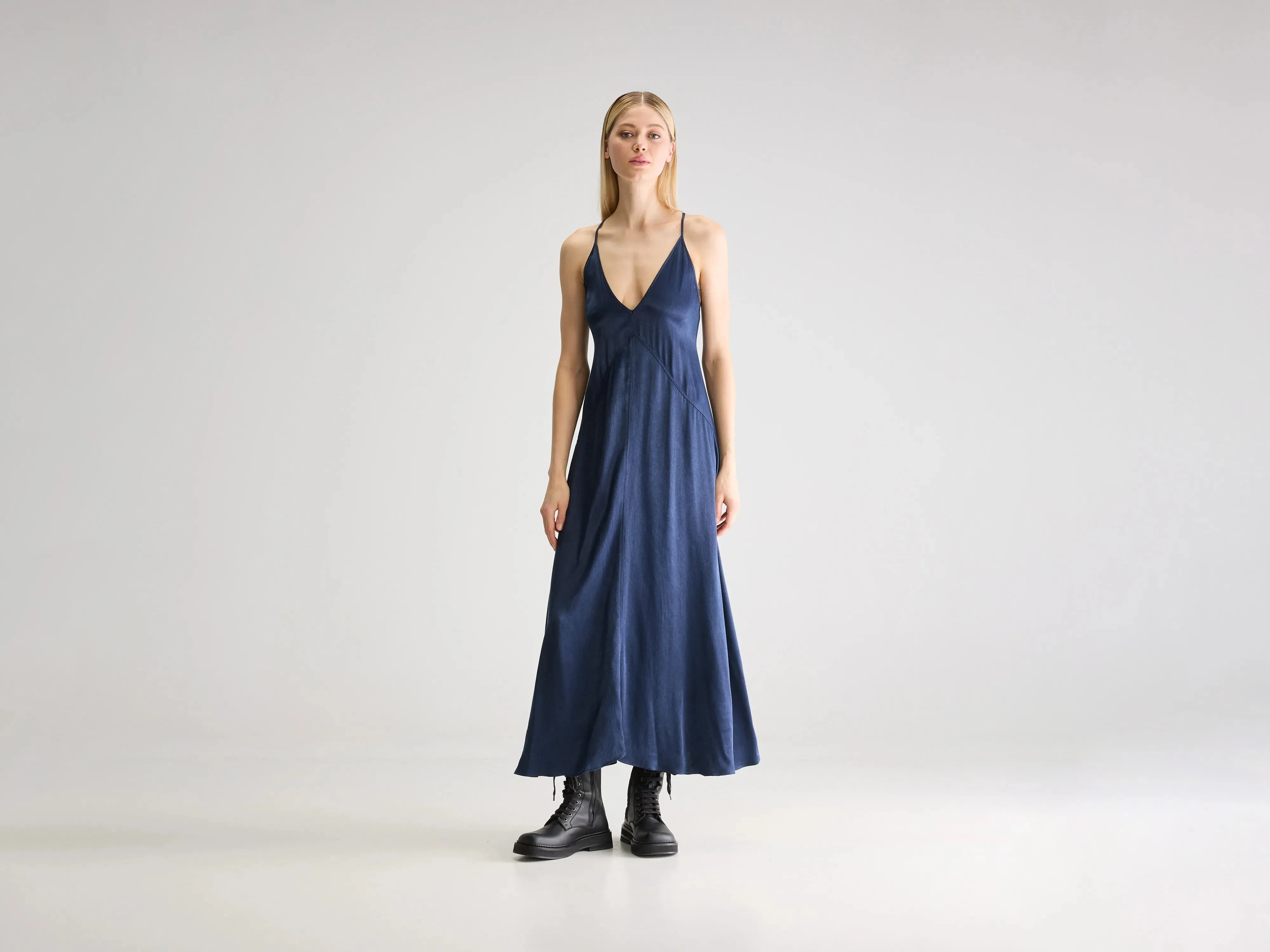 Soft Appearance Satin Touch Shade long dress (251 / W / INK)