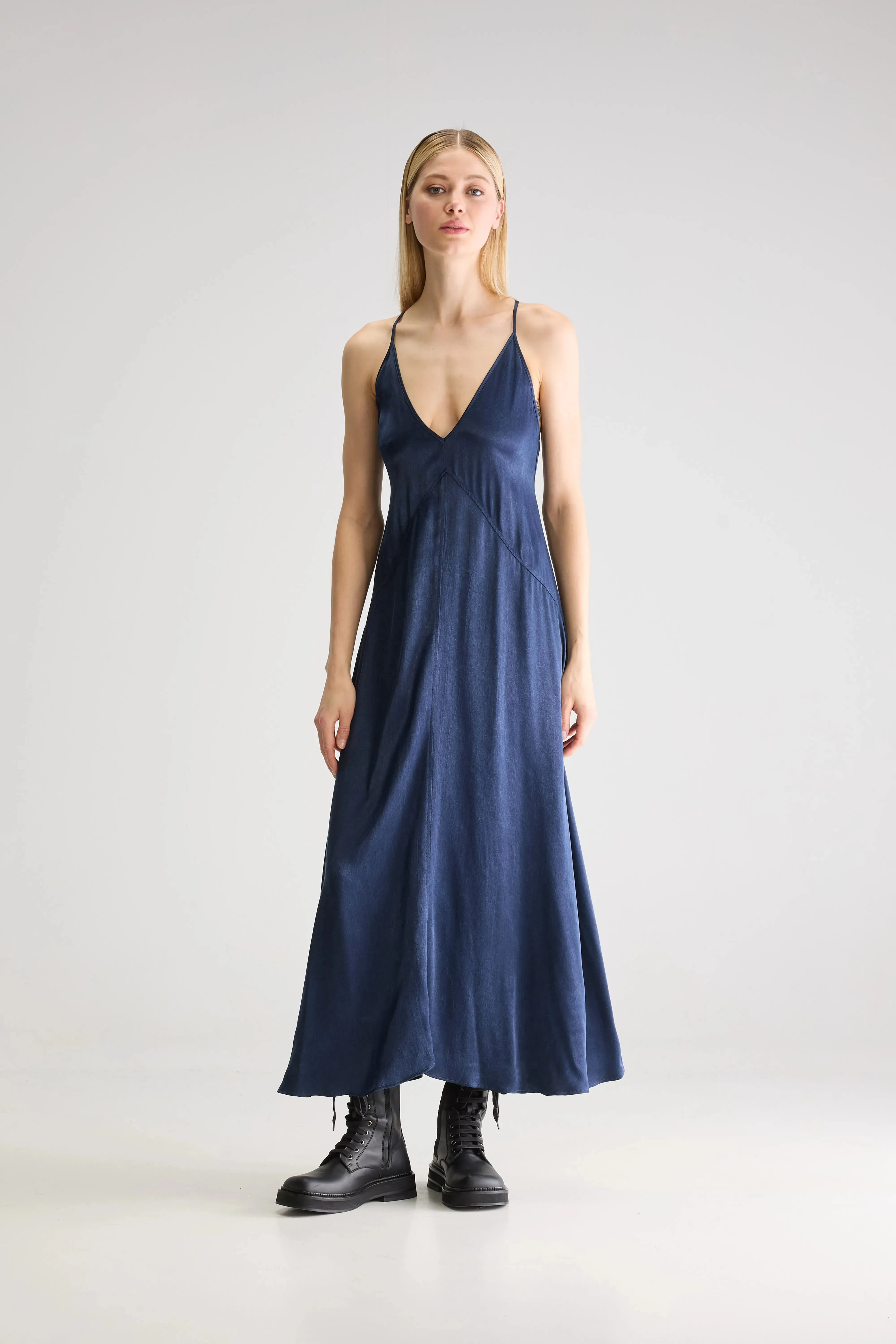 Shade long dress (251 / W / INK) Versatile Piece