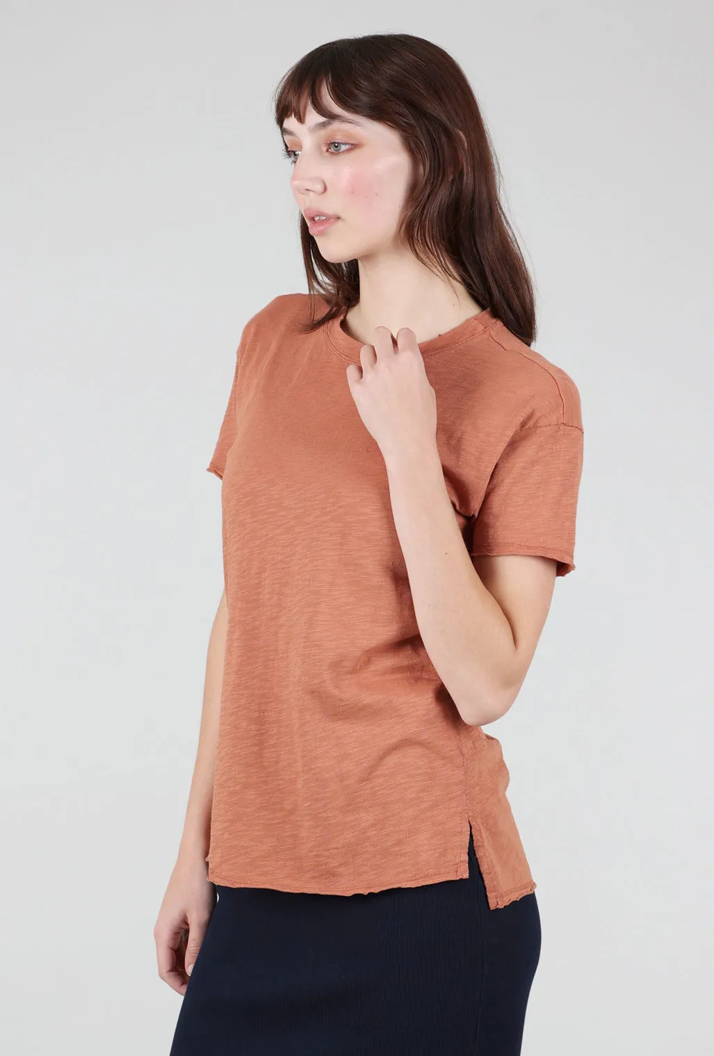 Short-Sleeve Step-Hem Crewneck Tee, Baked Clay Warm Weather Wear