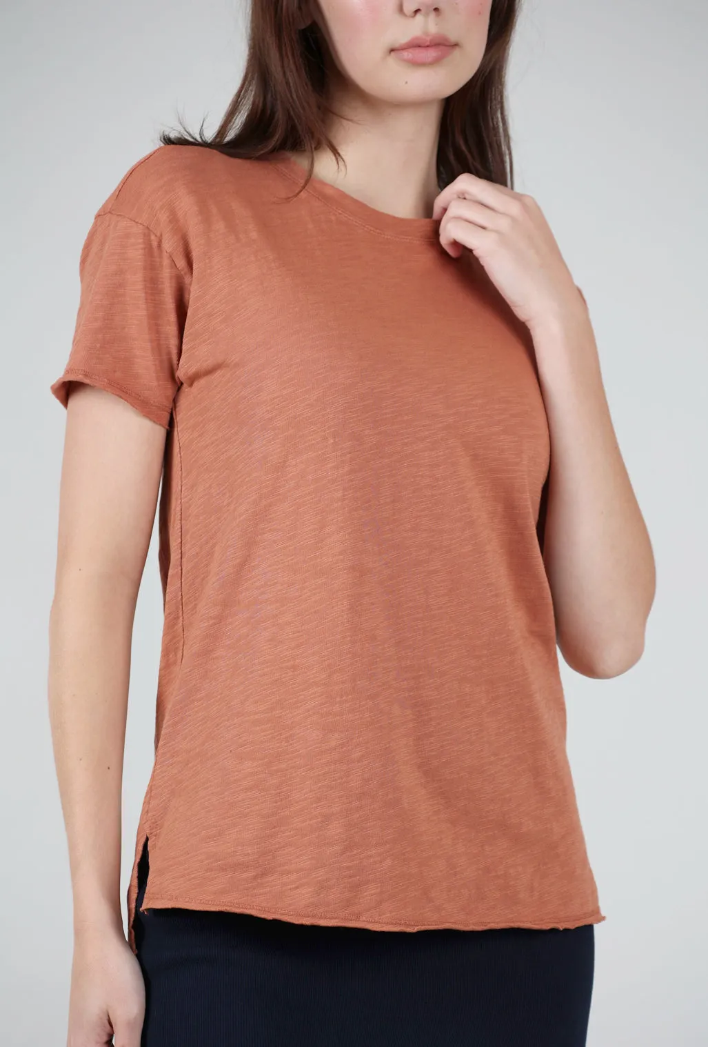 Short-Sleeve Step-Hem Crewneck Tee, Baked Clay Warm Weather Wear