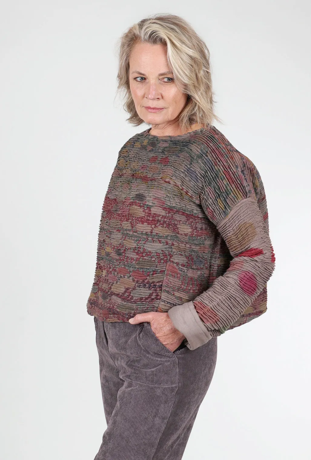 Skin-friendly Multipleat Wool Top, Earth/Burgundy