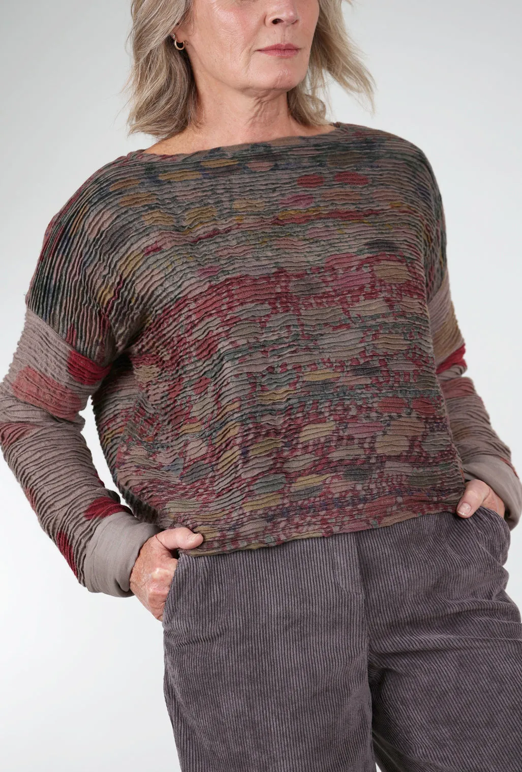 Skin-friendly Multipleat Wool Top, Earth/Burgundy
