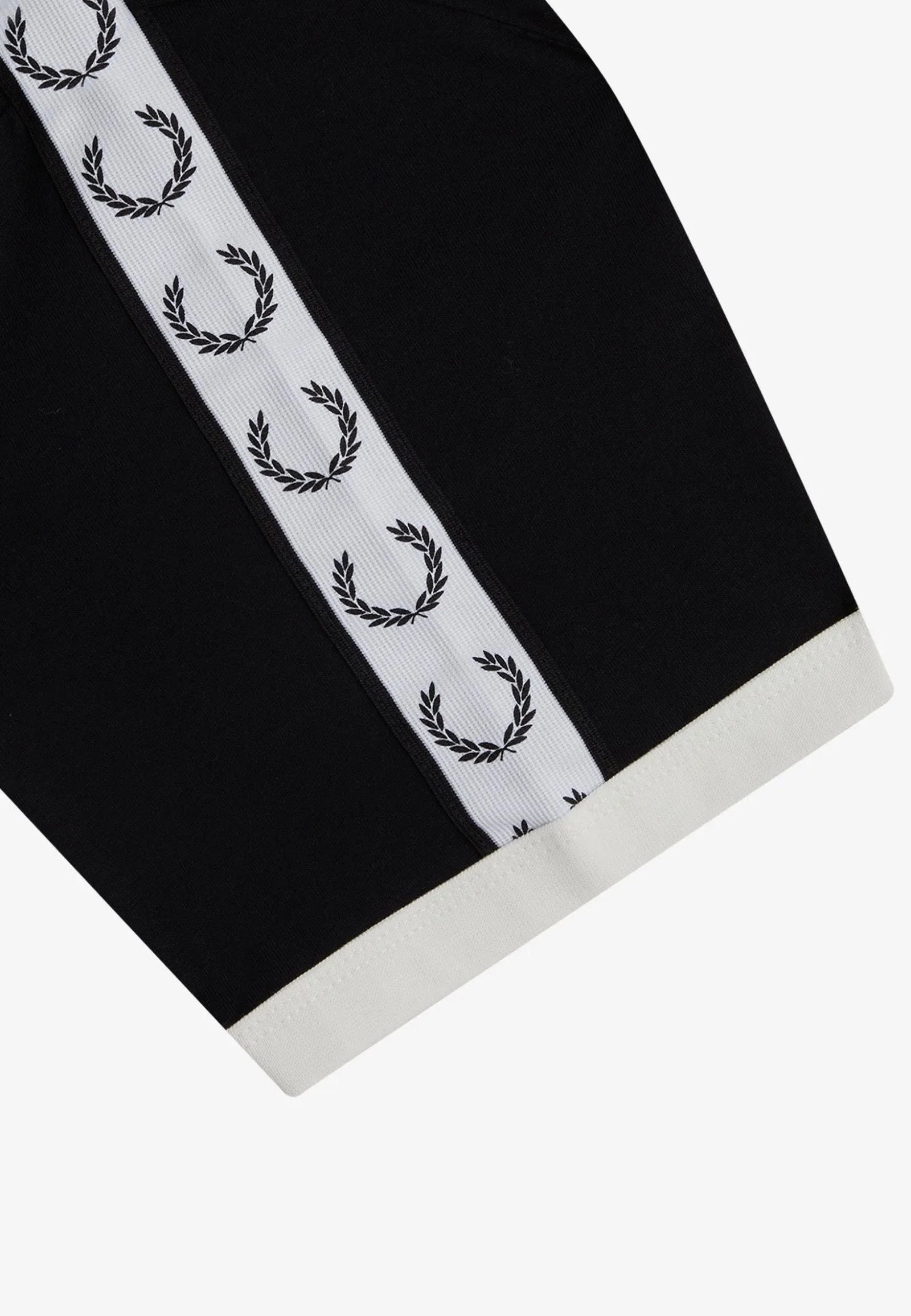 Sleek Appearance Fred Perry - Taped Ringer Black - T-Shirt