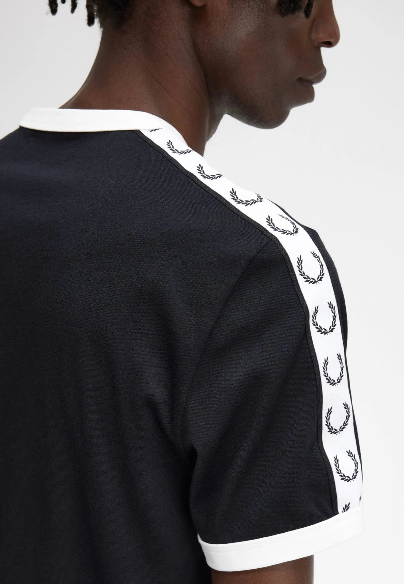 Sleek Appearance Fred Perry - Taped Ringer Black - T-Shirt