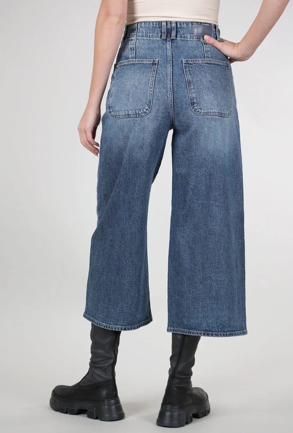 Sleek Design Scarlett High Rise Gaucho Denim, District Blue