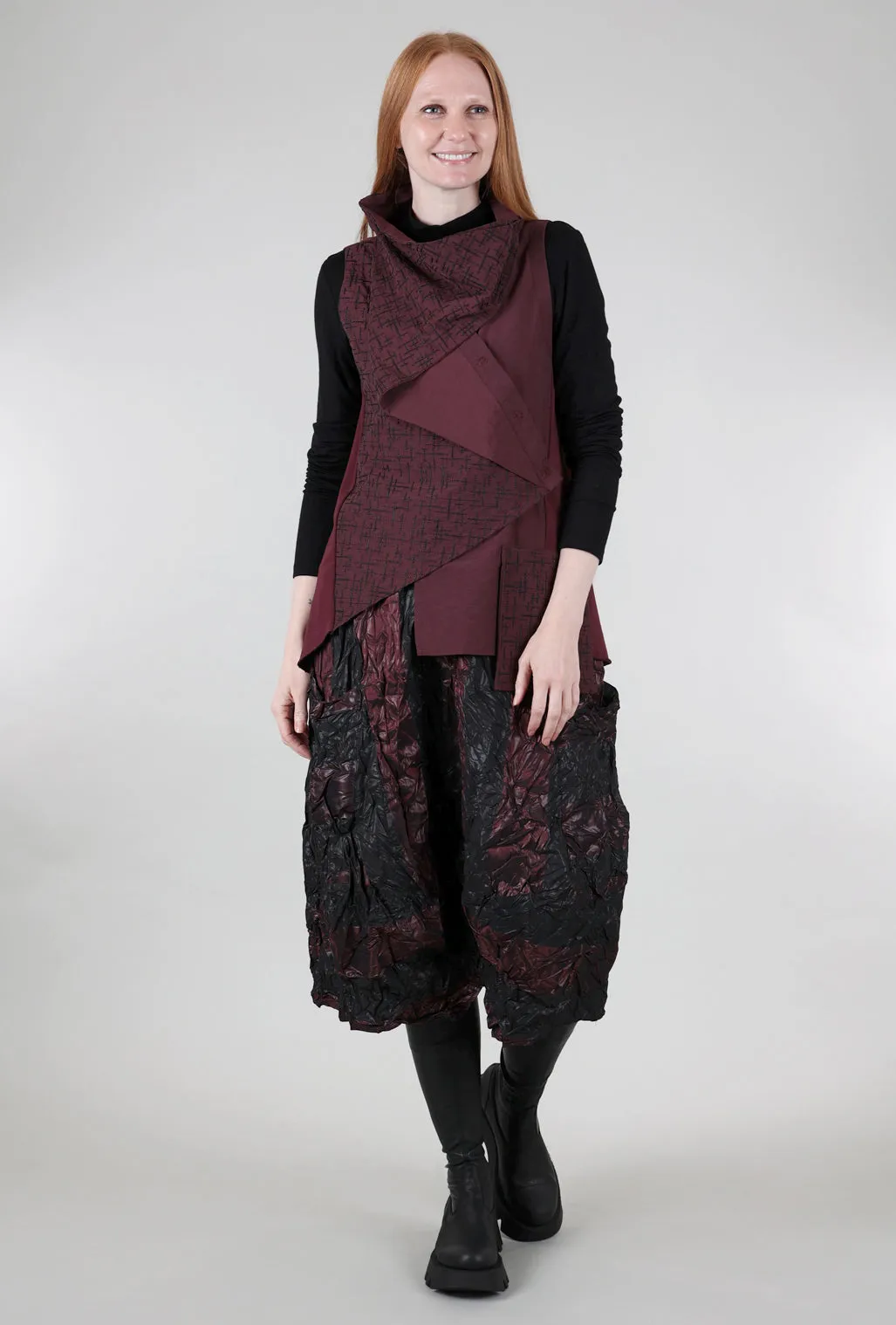 Sleek Detail Crinkle Stripe Skirt, Burgundy/Black