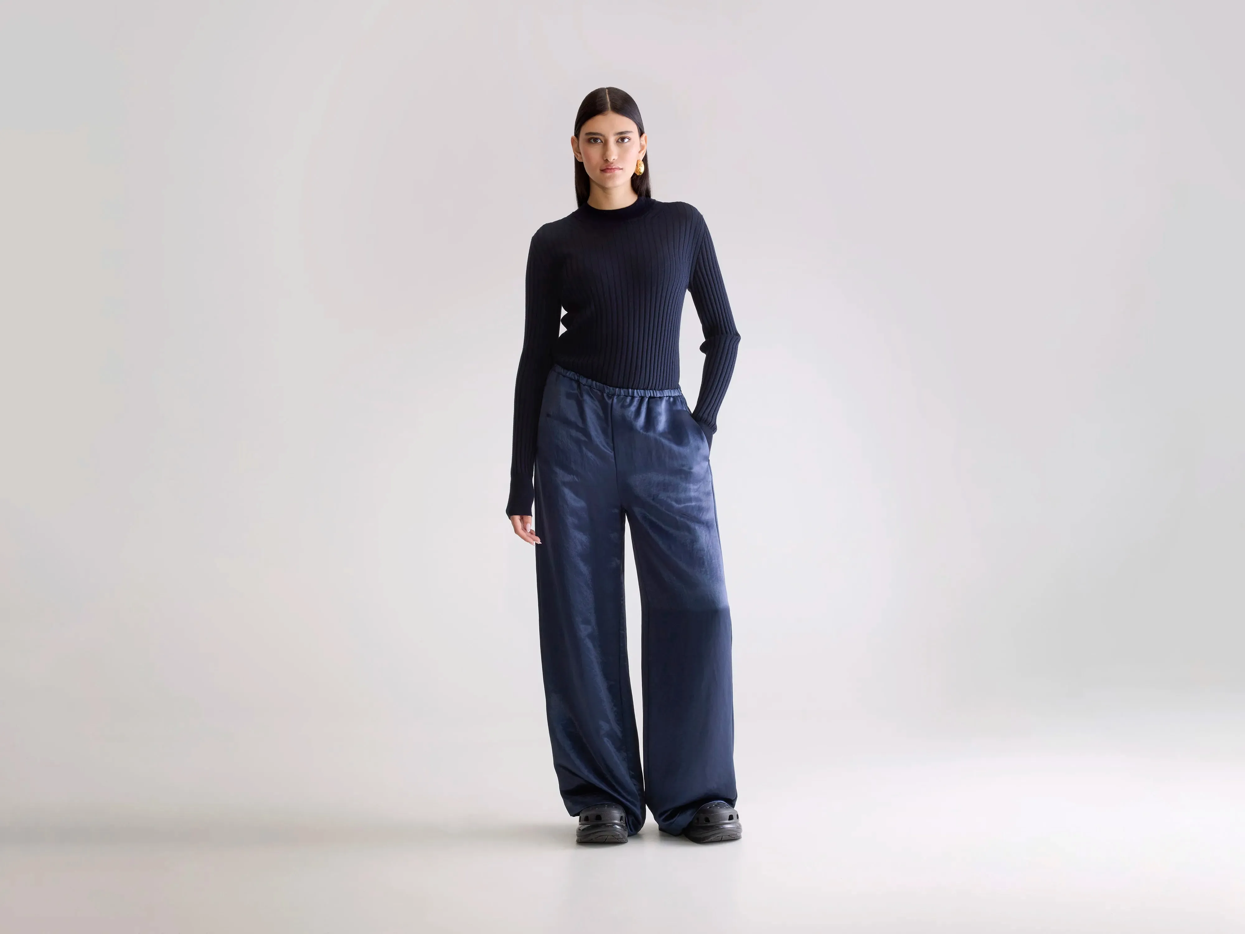 Sleepy relaxed pants (252 / W / PARKER) Outfit Staple Easy Travel