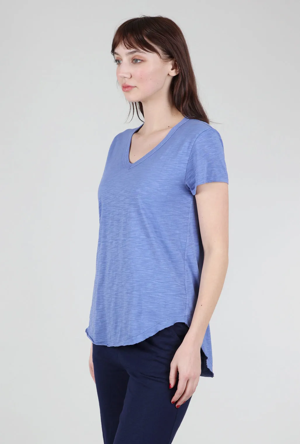 Smooth Feel Curve Hem S/S Vee Tee, Blue Pea