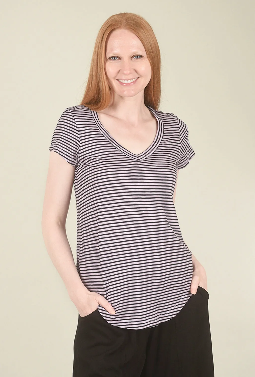 V-Neck Stripe Shirttail Tee, Mulberry/Black City Fashion loose but not baggy