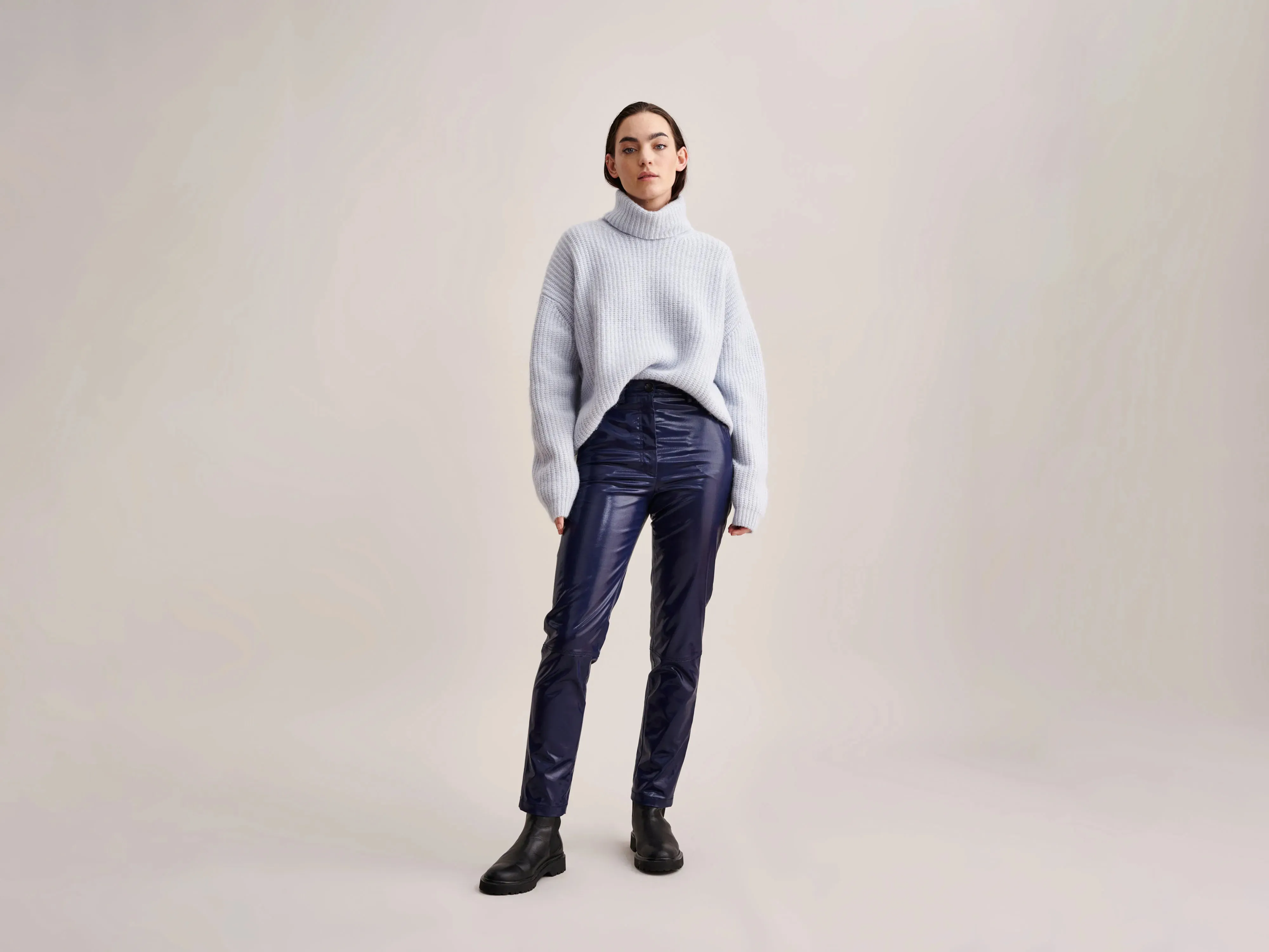 Voodoo Trousers (232 / W / WORKER) Classic Comfort Day To Night