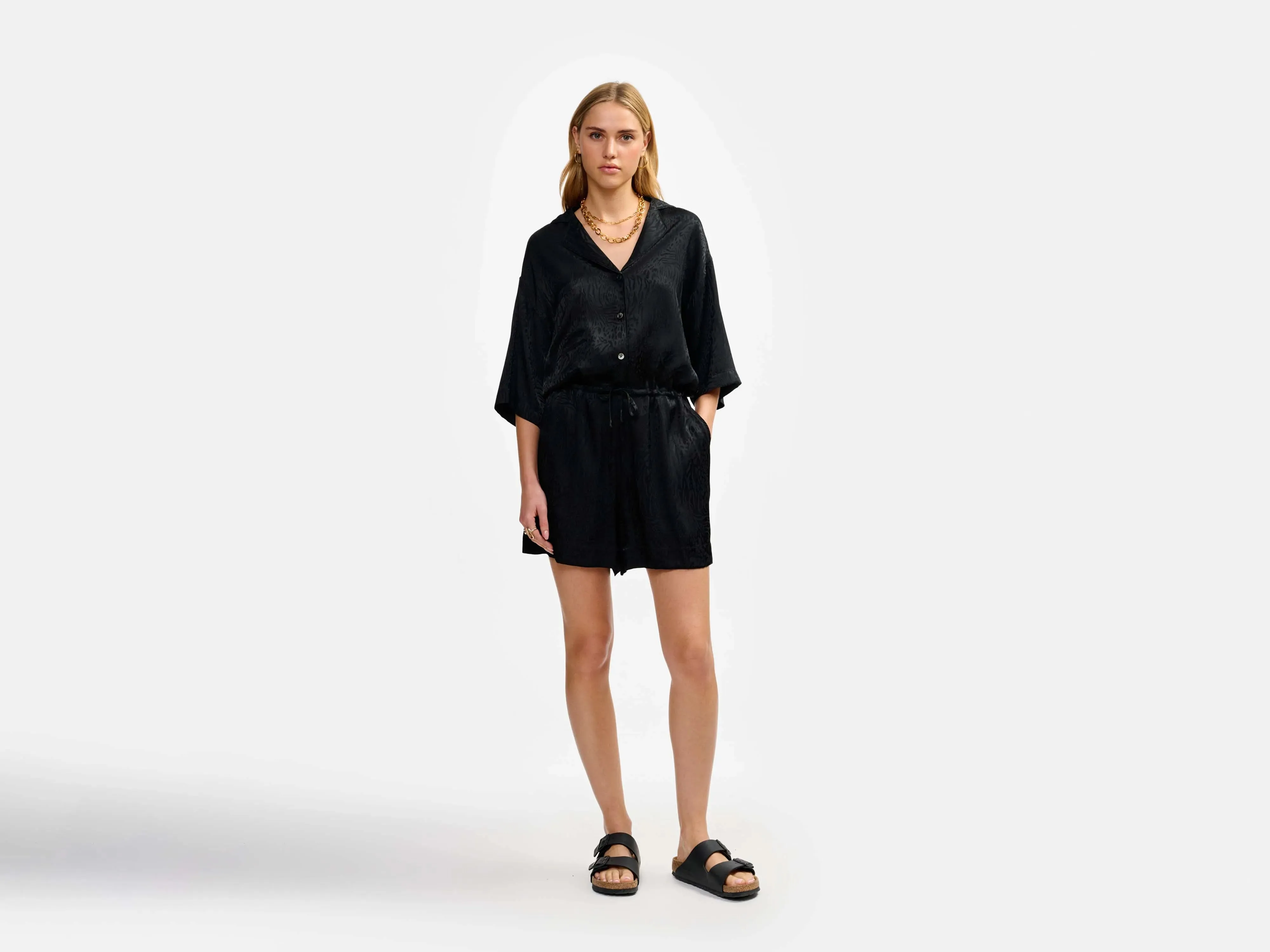 Layered Movement Romantic-Detail hazia jumpsuit (241 / W / BLACK BEAUTY)
