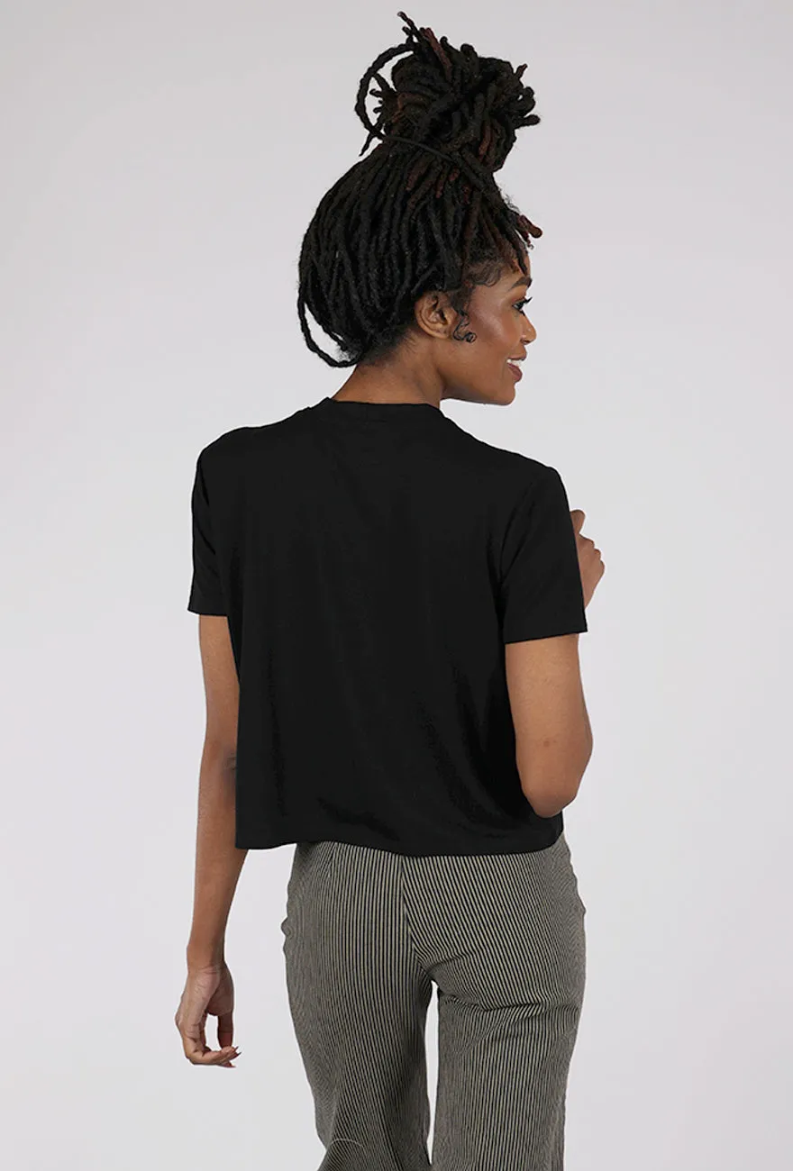 S/S Crop Heart Tee, Black/Yellow Modern Design