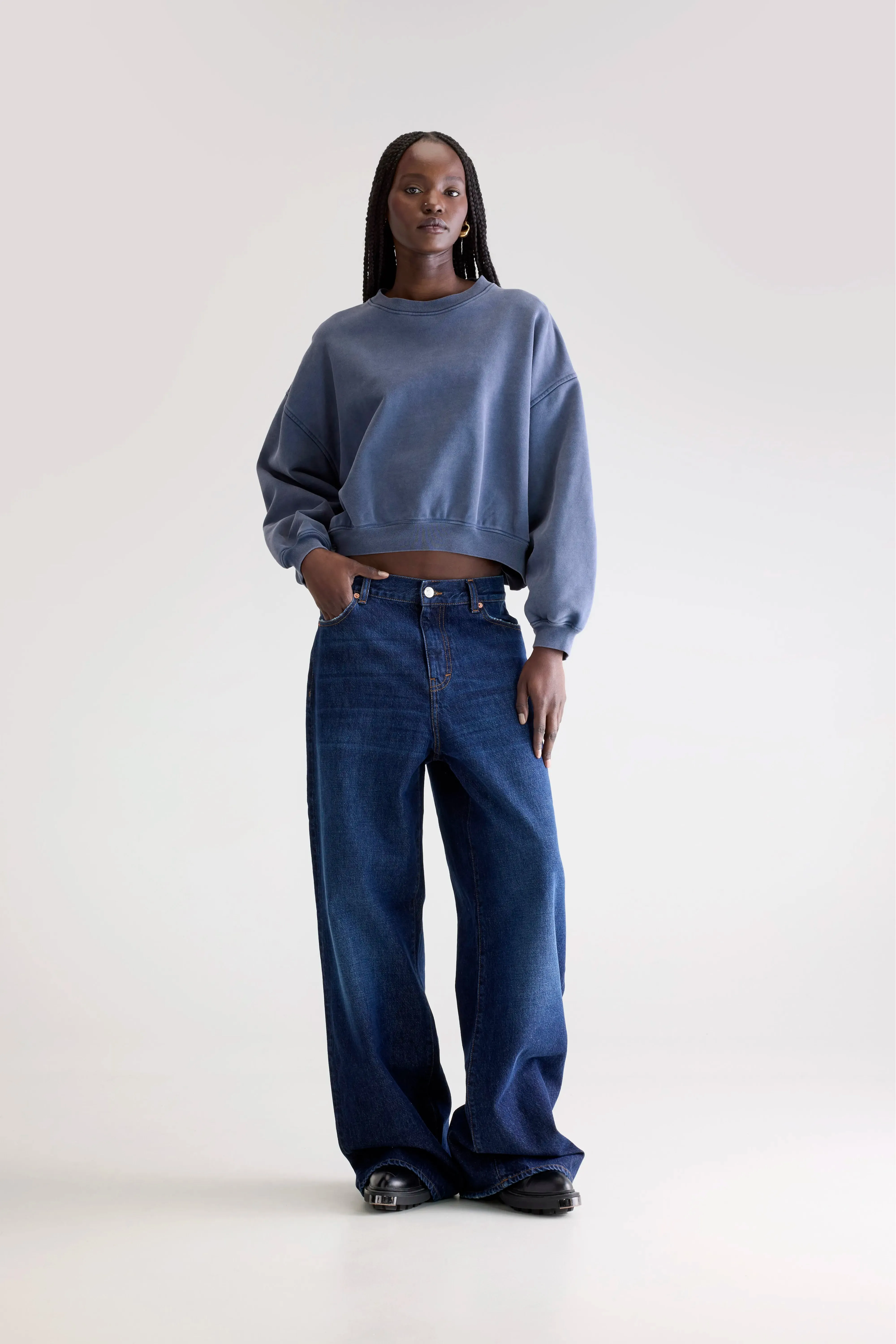 Street Style Comfort Fancy cropped crewneck sweatshirt (252 / W / BLUES)