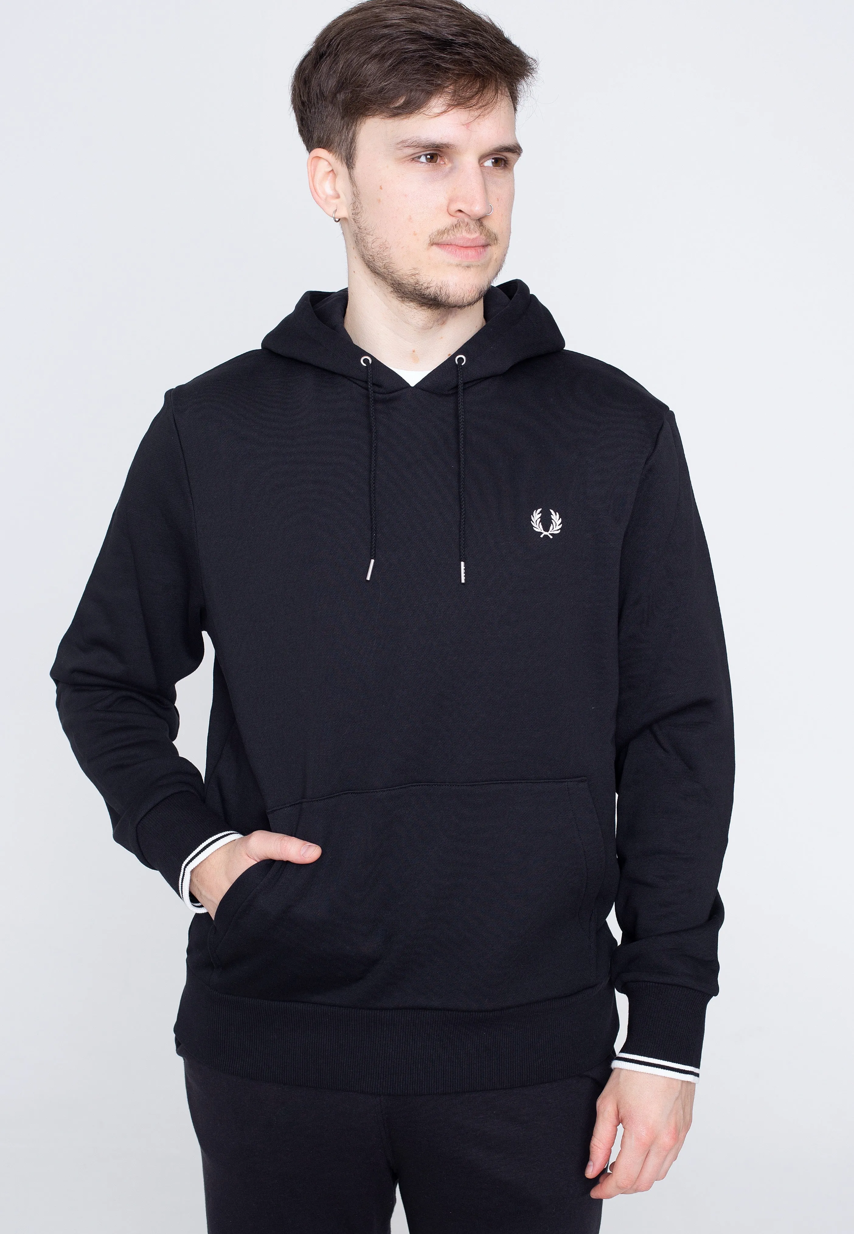 Streetwear Vibes Fred Perry - Tipped Hooded Black - Hoodie