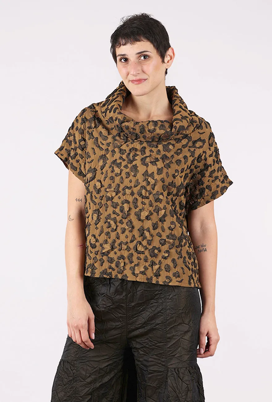 Suki Top, Leo Street Style