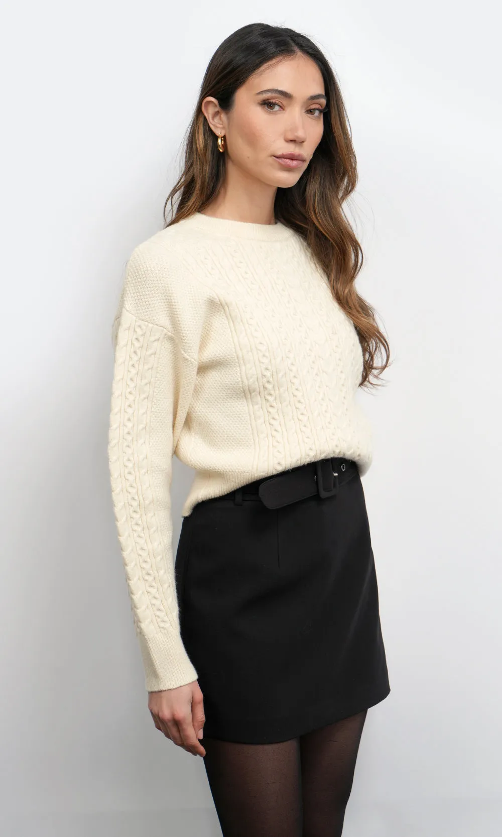 T - Shirts Finley Long Sleeve Pull Over Cable Knit Sweater
