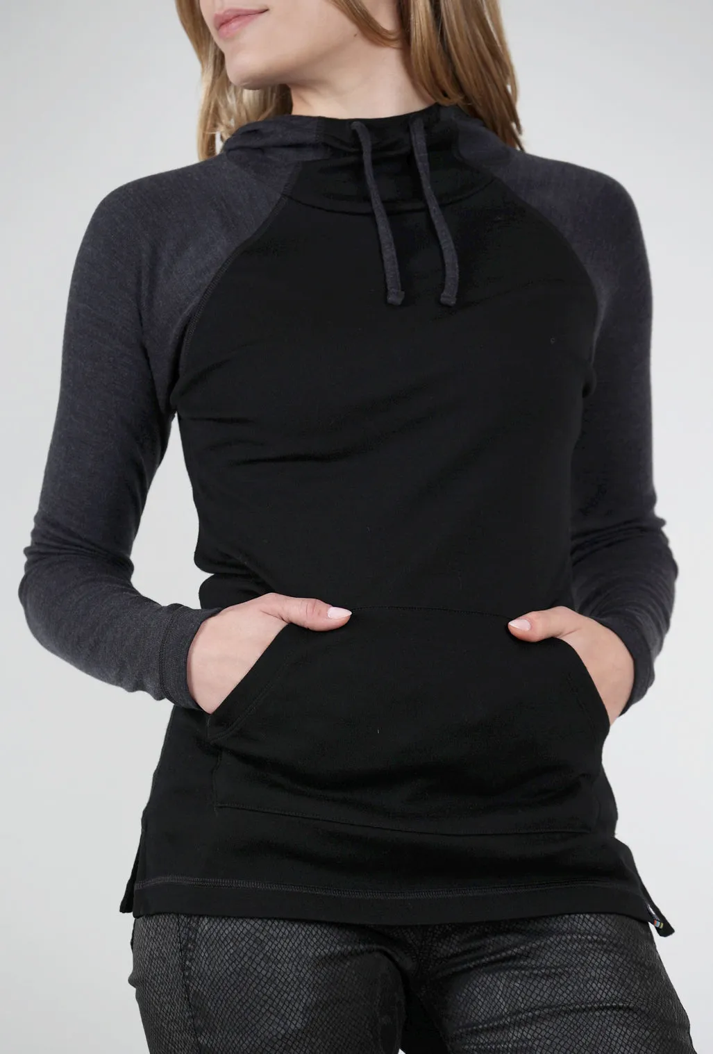 Thermal Drape Hood Base Layer, Charcoal/Black Lantern sleeve