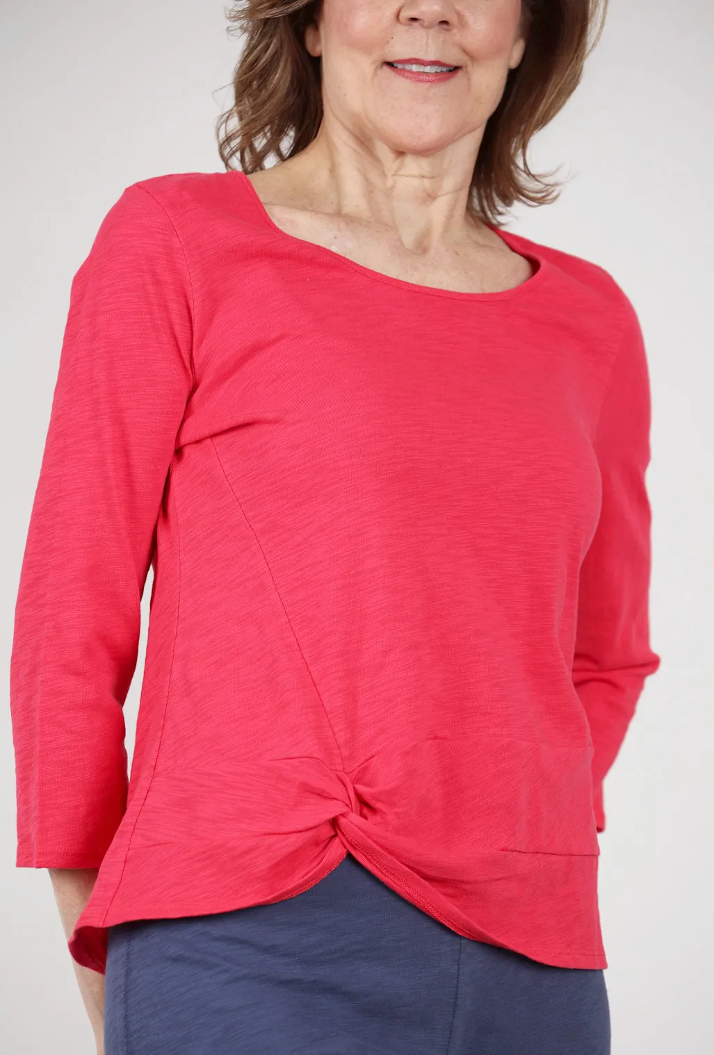 Trendy Vibes Cotton Pebble Side Twist Tee, Rose