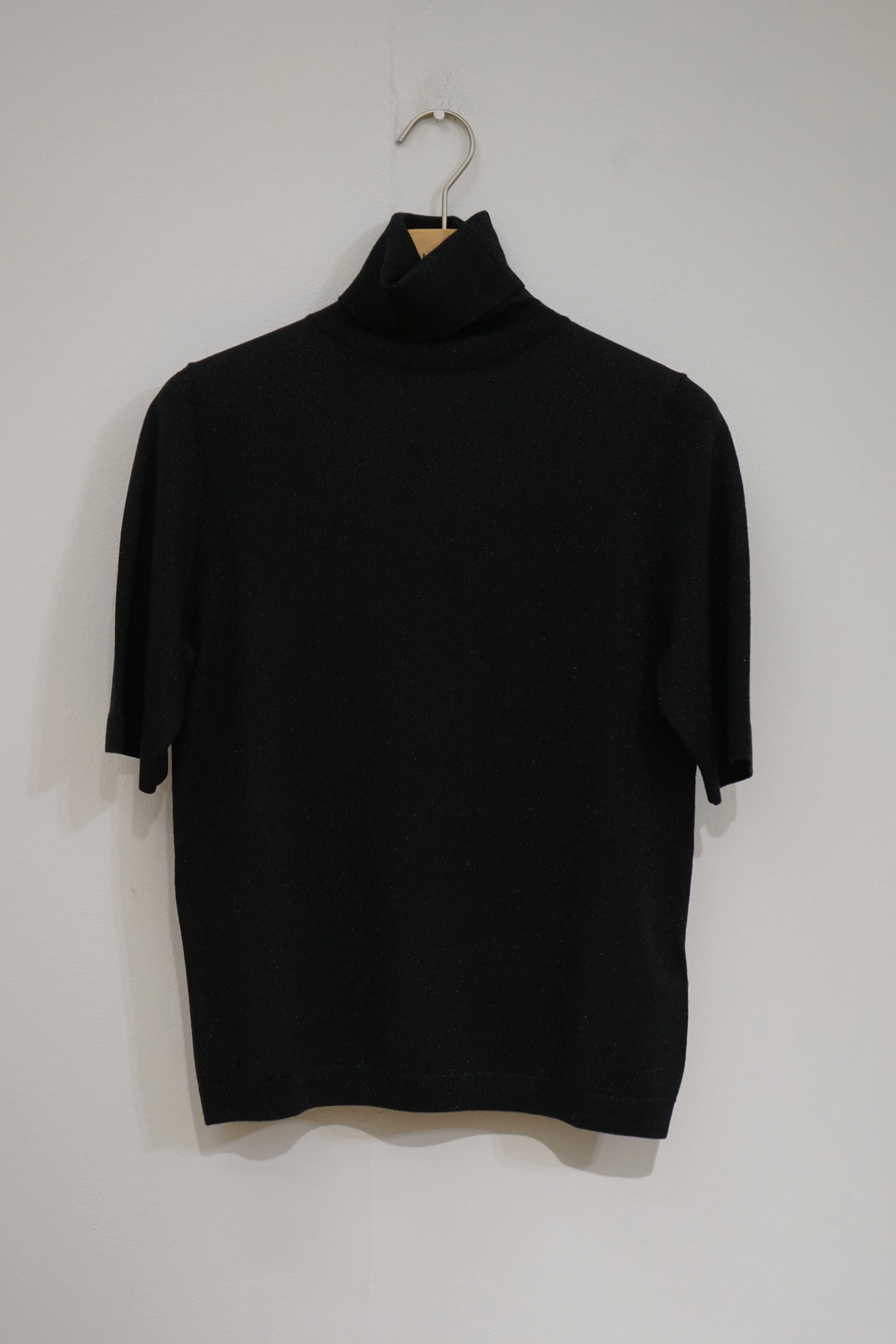 Turtleneck SS Noir Knit Daywear Fit Travel Essential