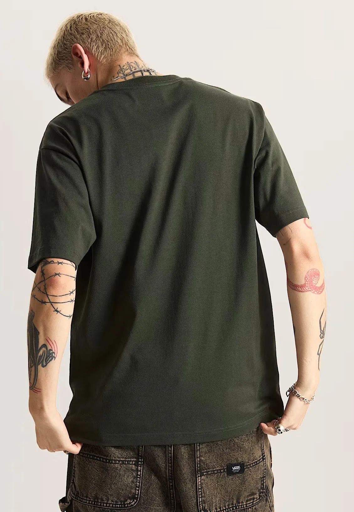 Urban Casual Vans - Left Chest II Loose Dried Kelp - T-Shirt