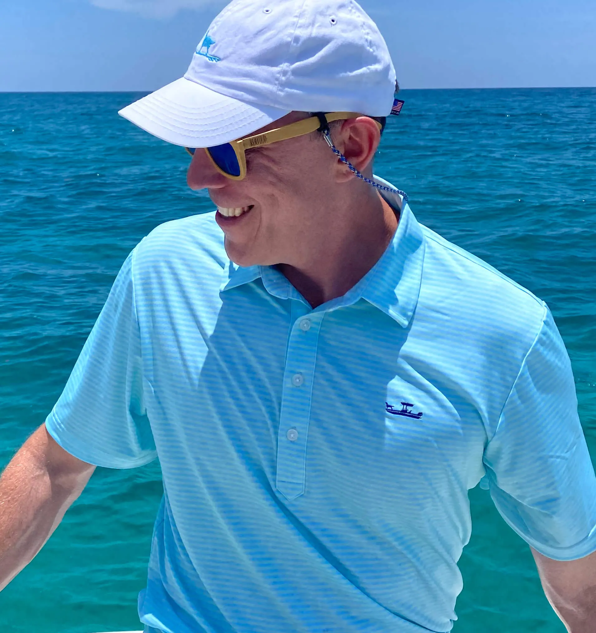 Ventilated Design Skiff Dogs: Slack Tide Polo - Coral/Light Blue