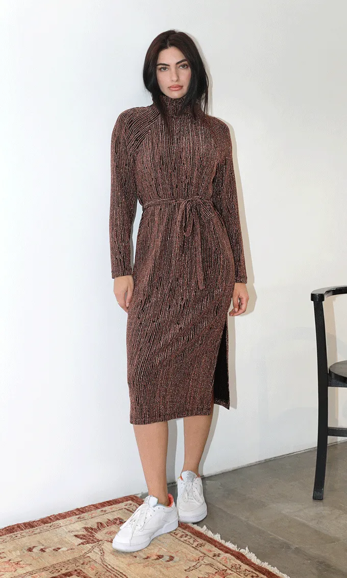 Versatile Dresser Savanah Lurex Knit Midi Dress