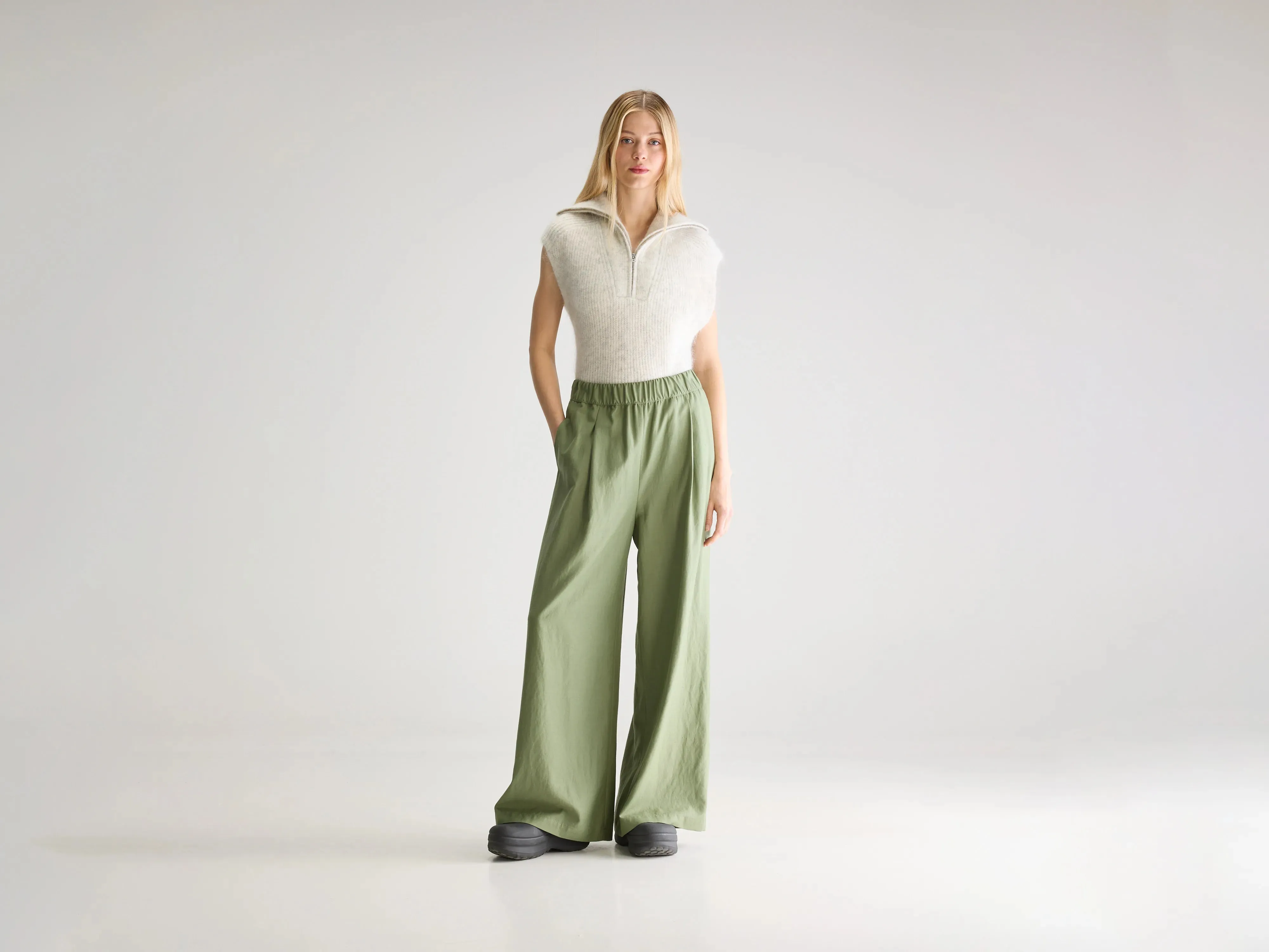 Vezza wide trousers (251 / W / JEEP) Modern Waist Outdoor Ready