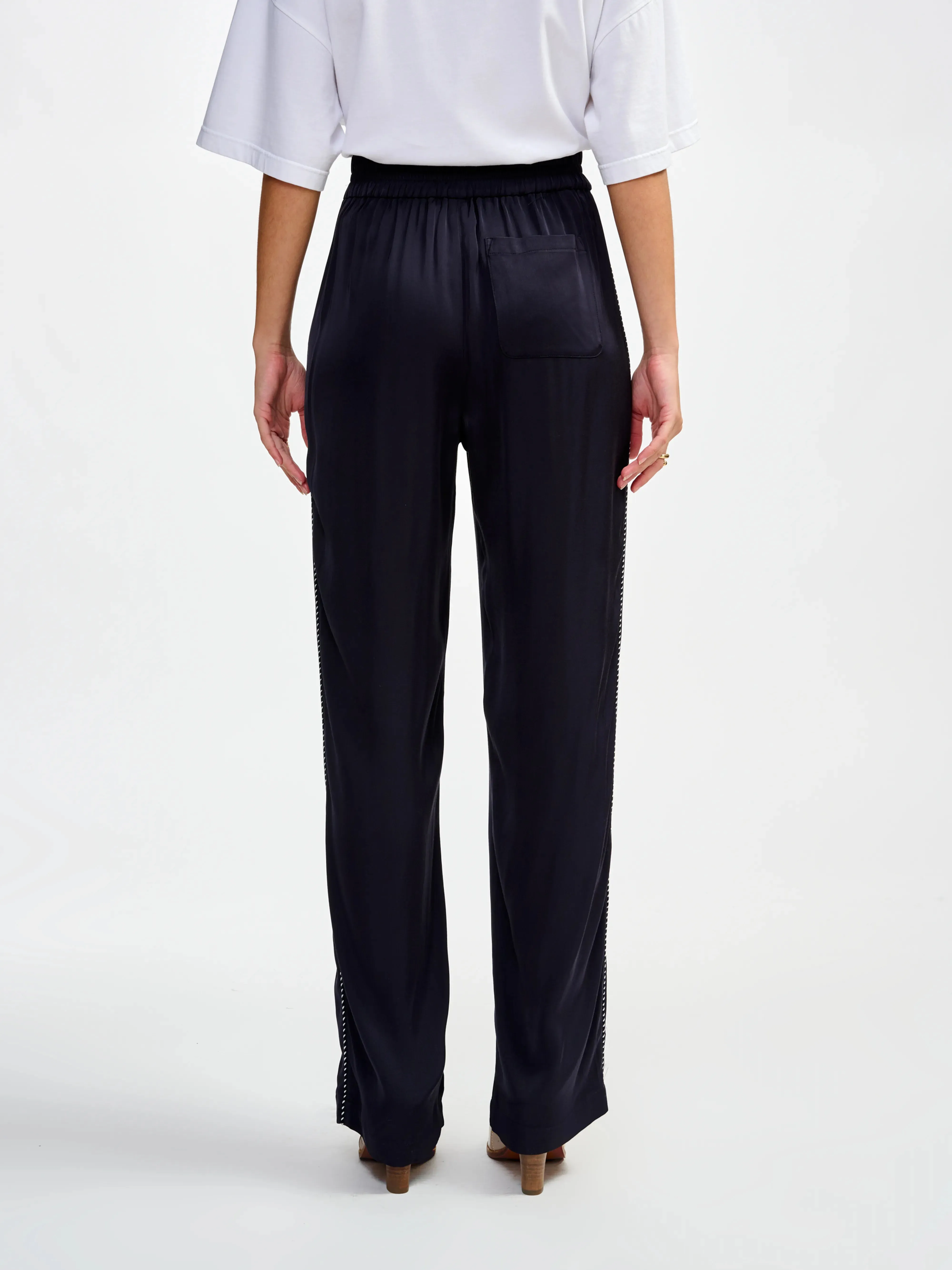 vibes trousers (241 / W / NAVY) Casual Fit