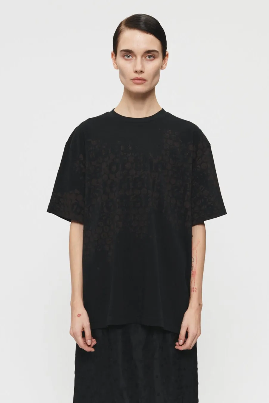 Big Russell Black Top Classic day-to-night look