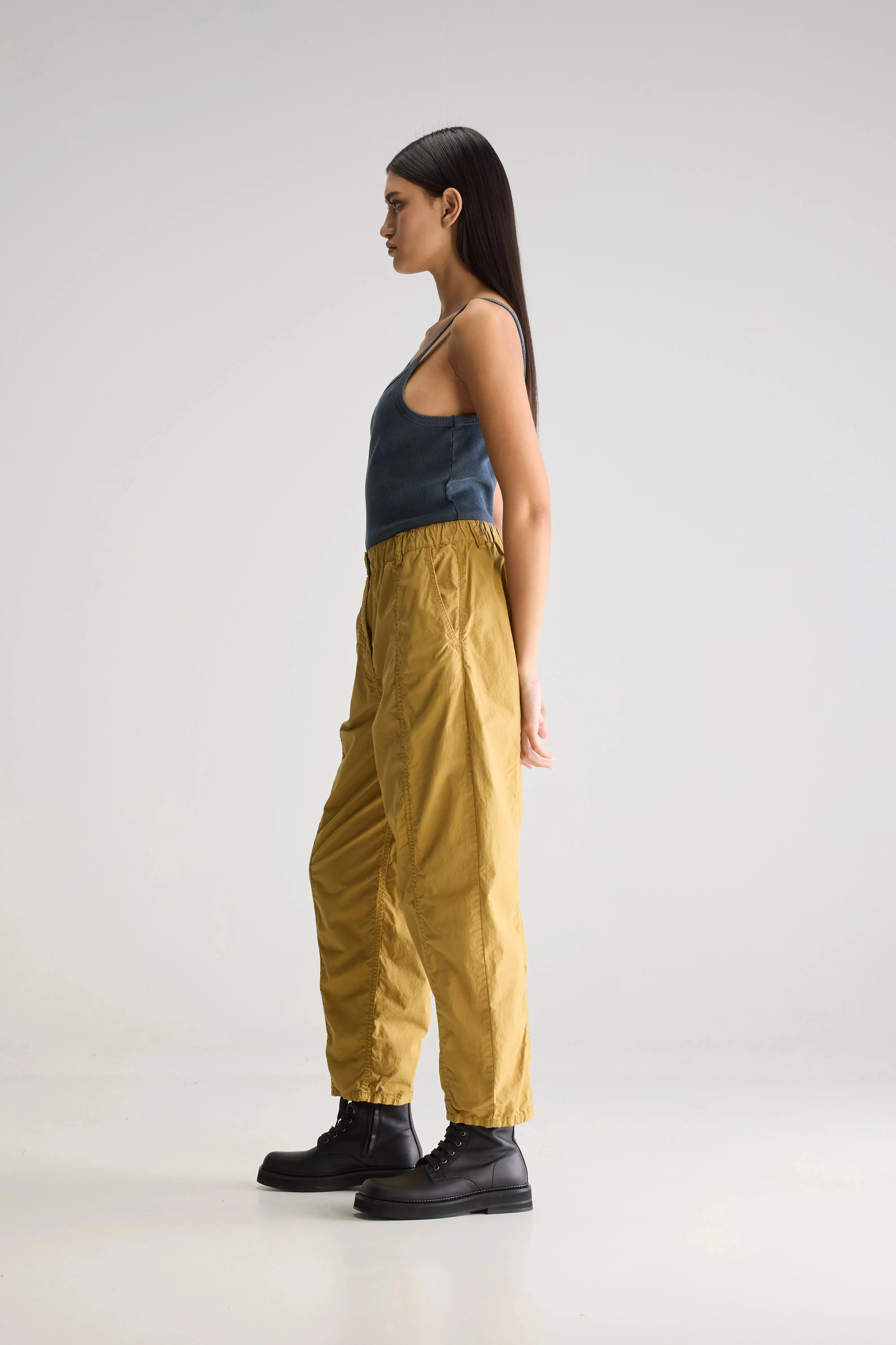 Wesly relaxed trousers (251 / W / PALE KHAKI) Stylish Waist