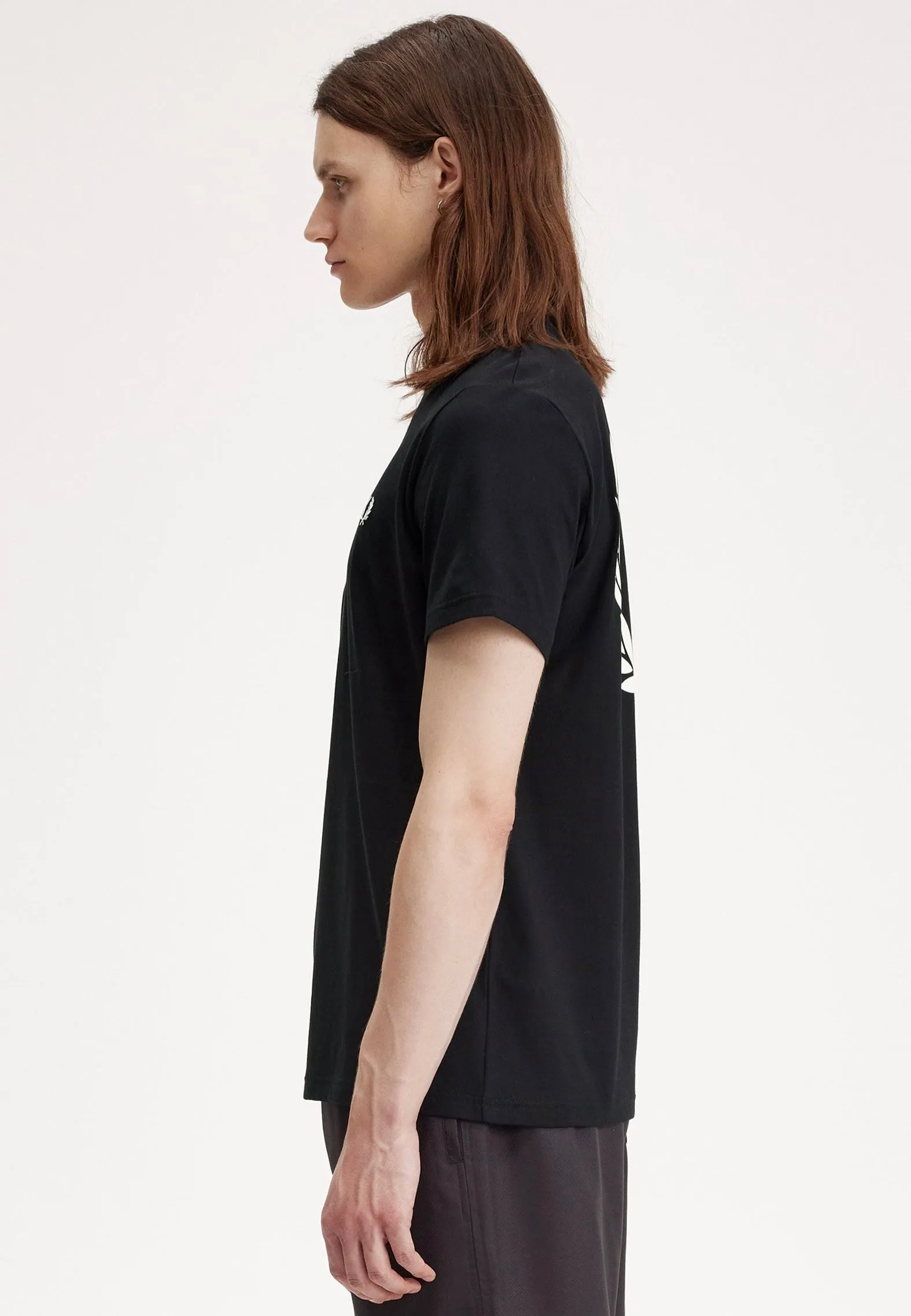 Wind - resistant Fred Perry - Rear Powder Laurel Graphic Black - T-Shirt