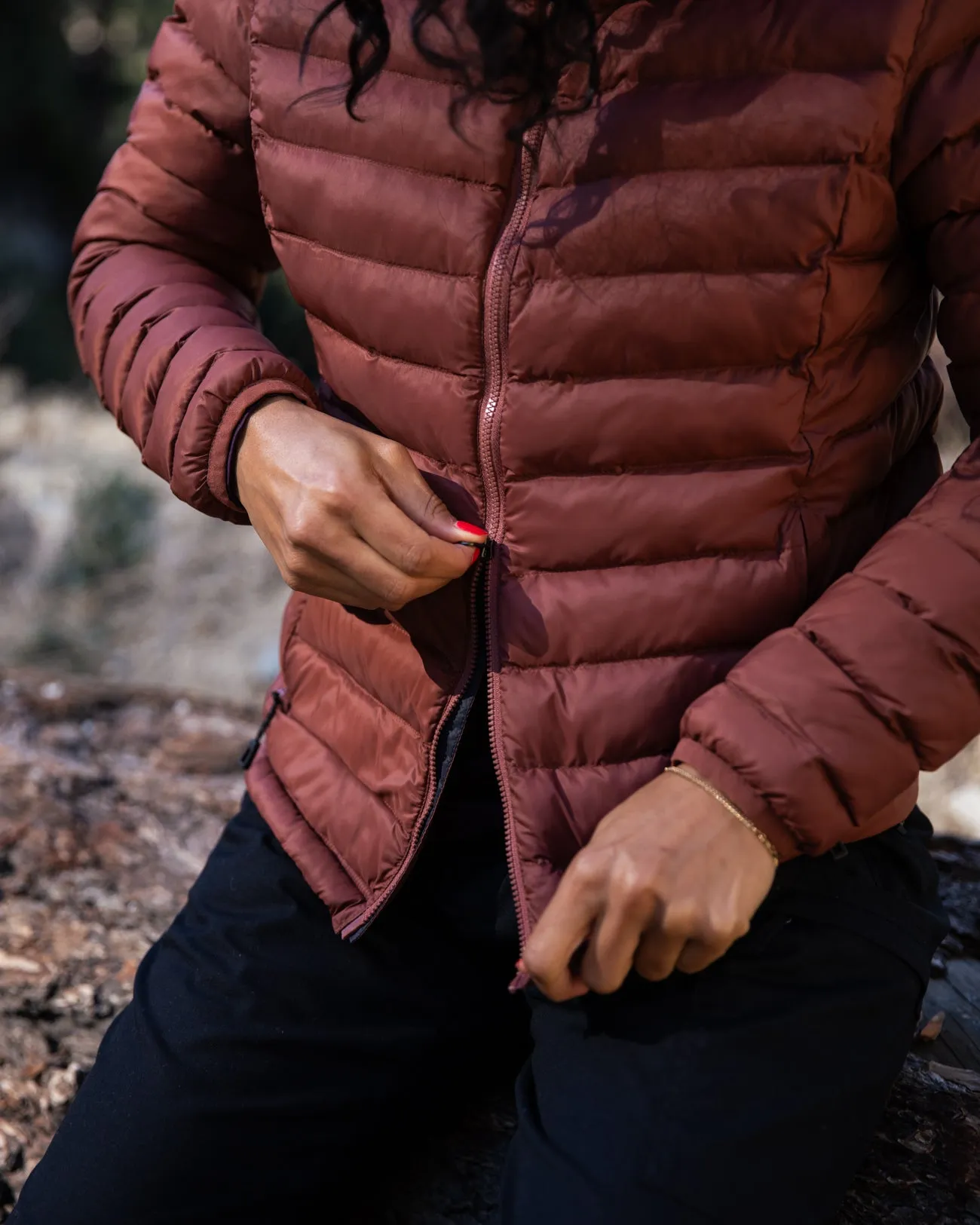 Women's Gale ACT Puffer Hoodie Riveted detail