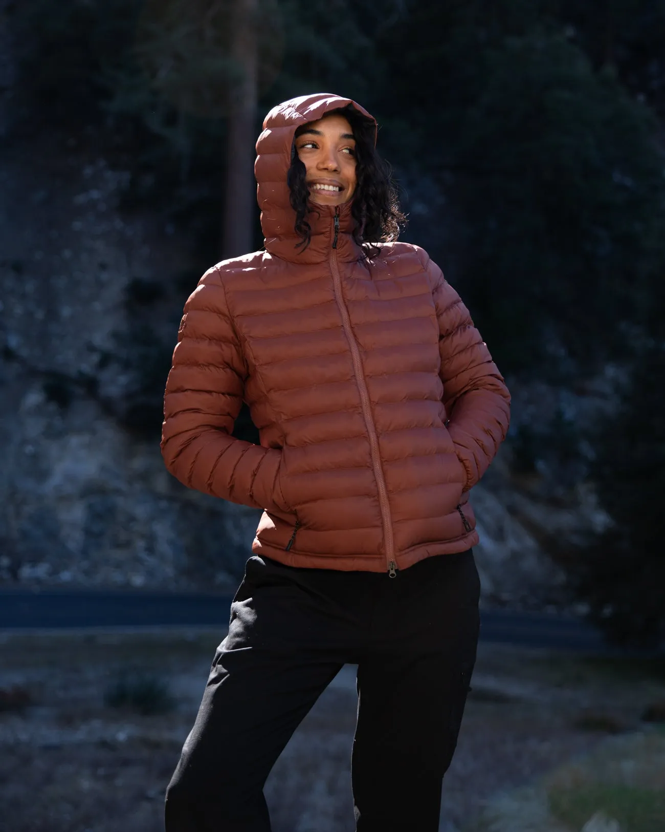Women's Gale ACT Puffer Hoodie Riveted detail