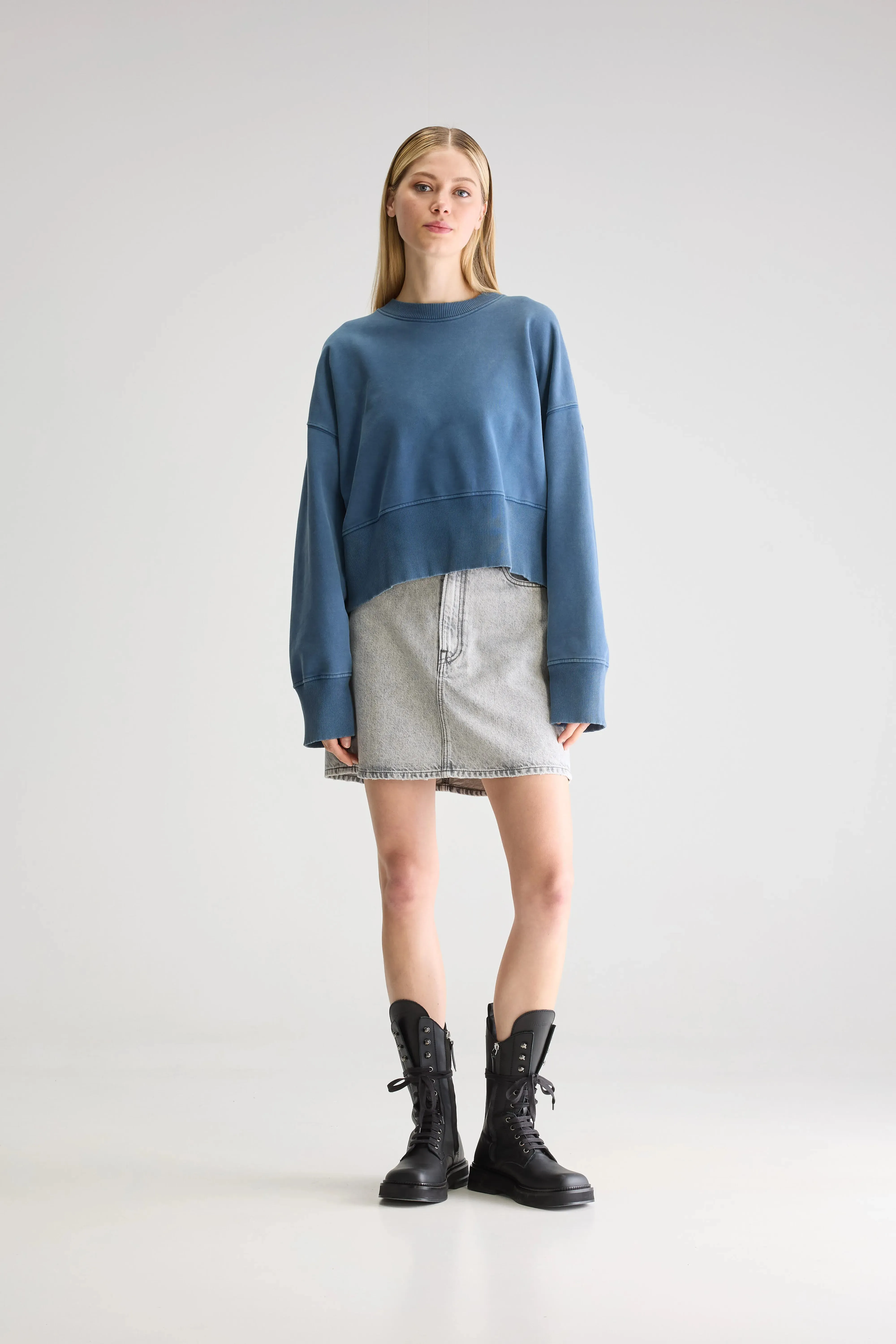 Wrinkle Resistant Slenni crewneck sweatshirt (251 / W / BLUE JEANS)